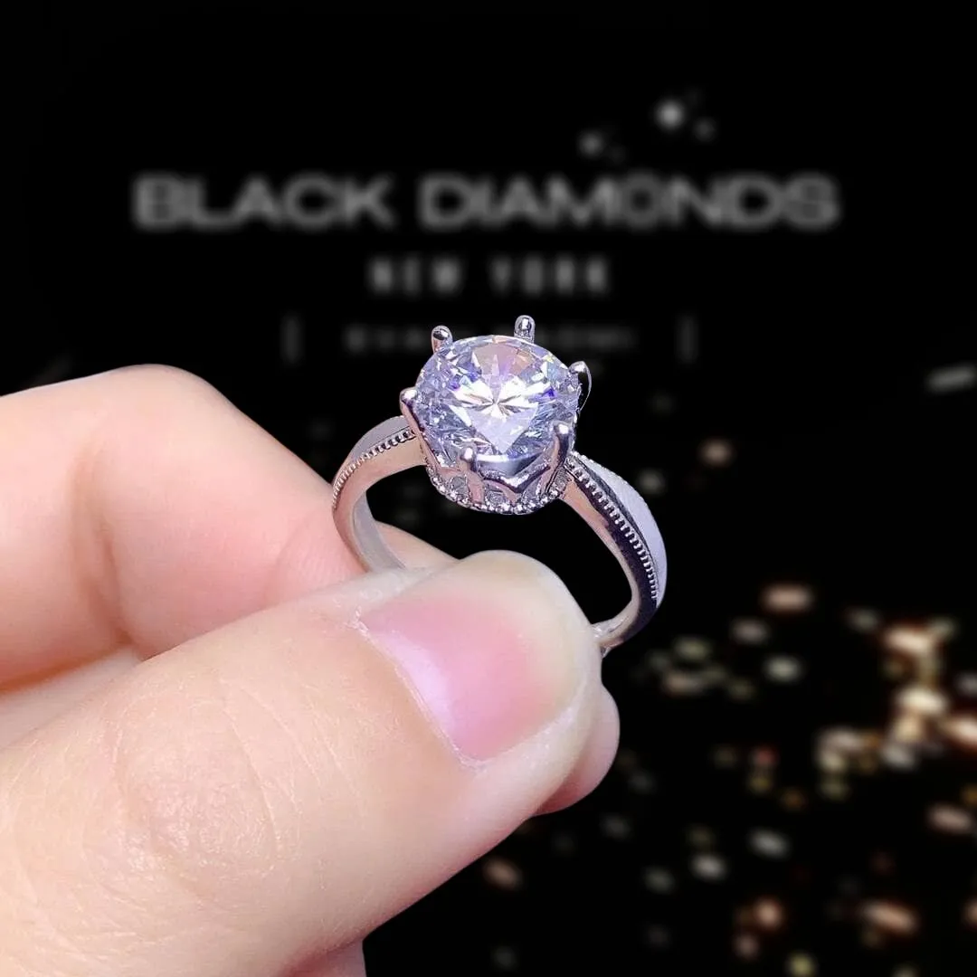 1.0 Ct Single Row Diamond Ring