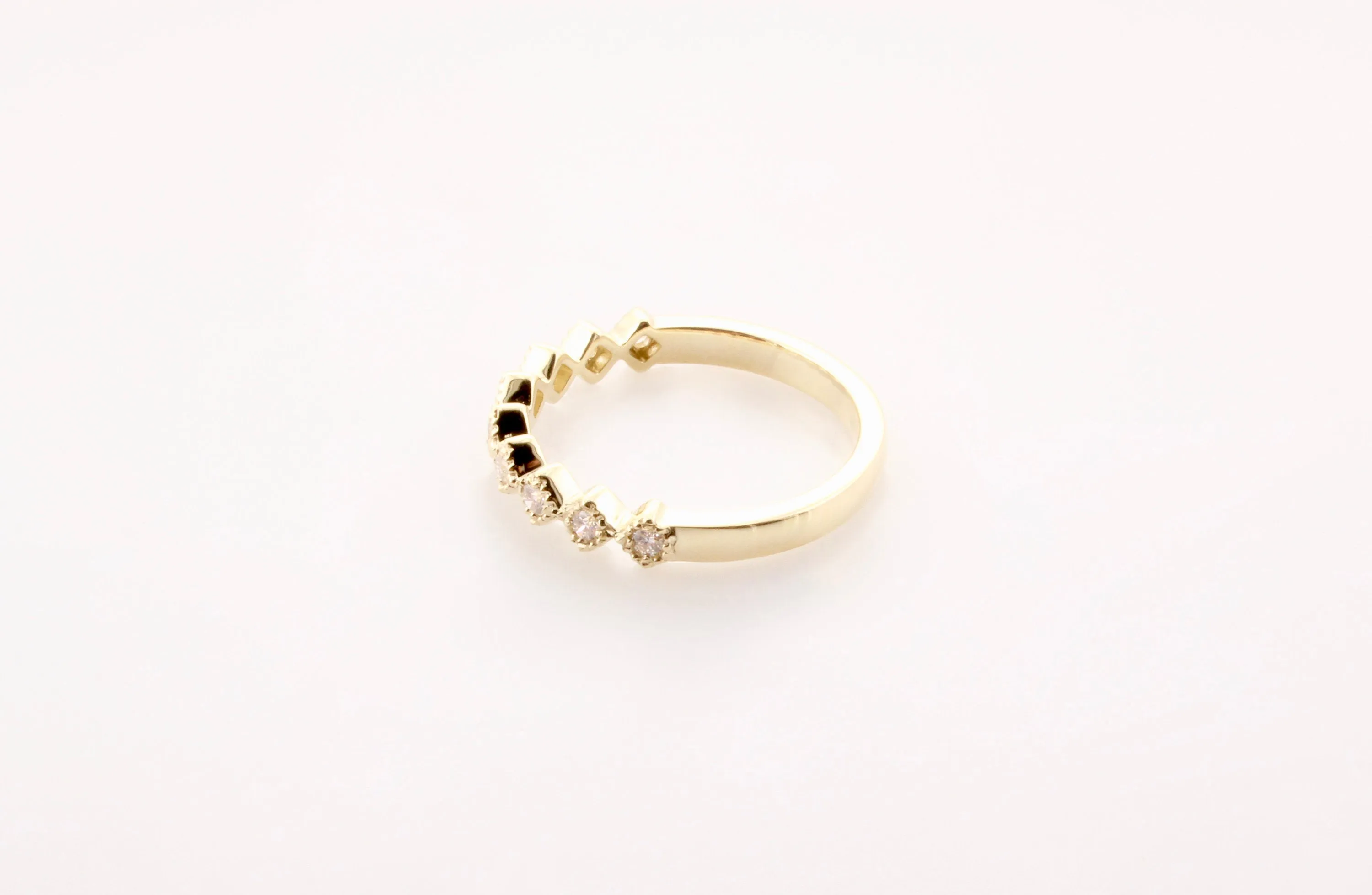 14K Gold Diamond Millgrain Finish Band