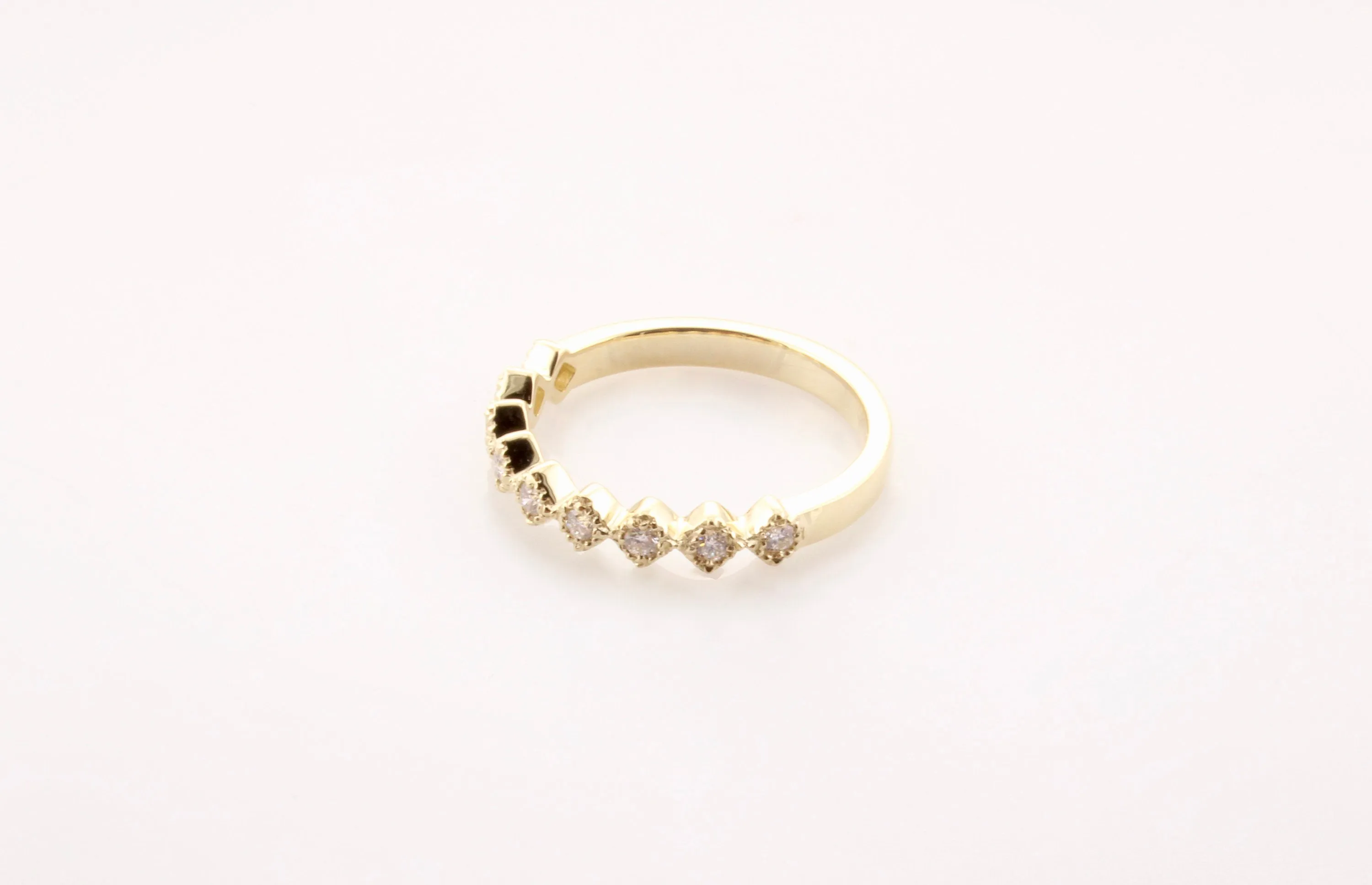 14K Gold Diamond Millgrain Finish Band