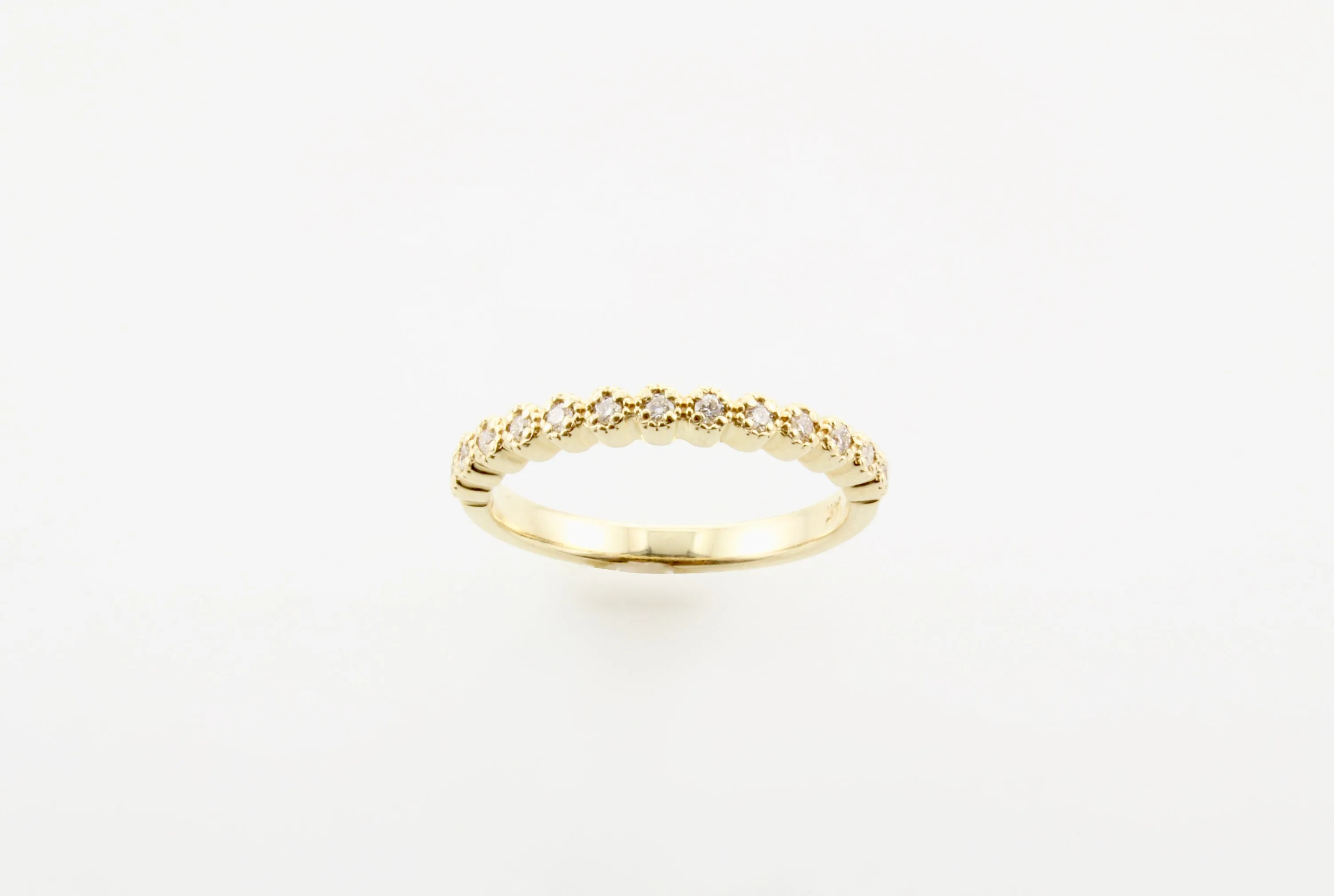 14K Gold Diamond Millgrain Finish Round Band