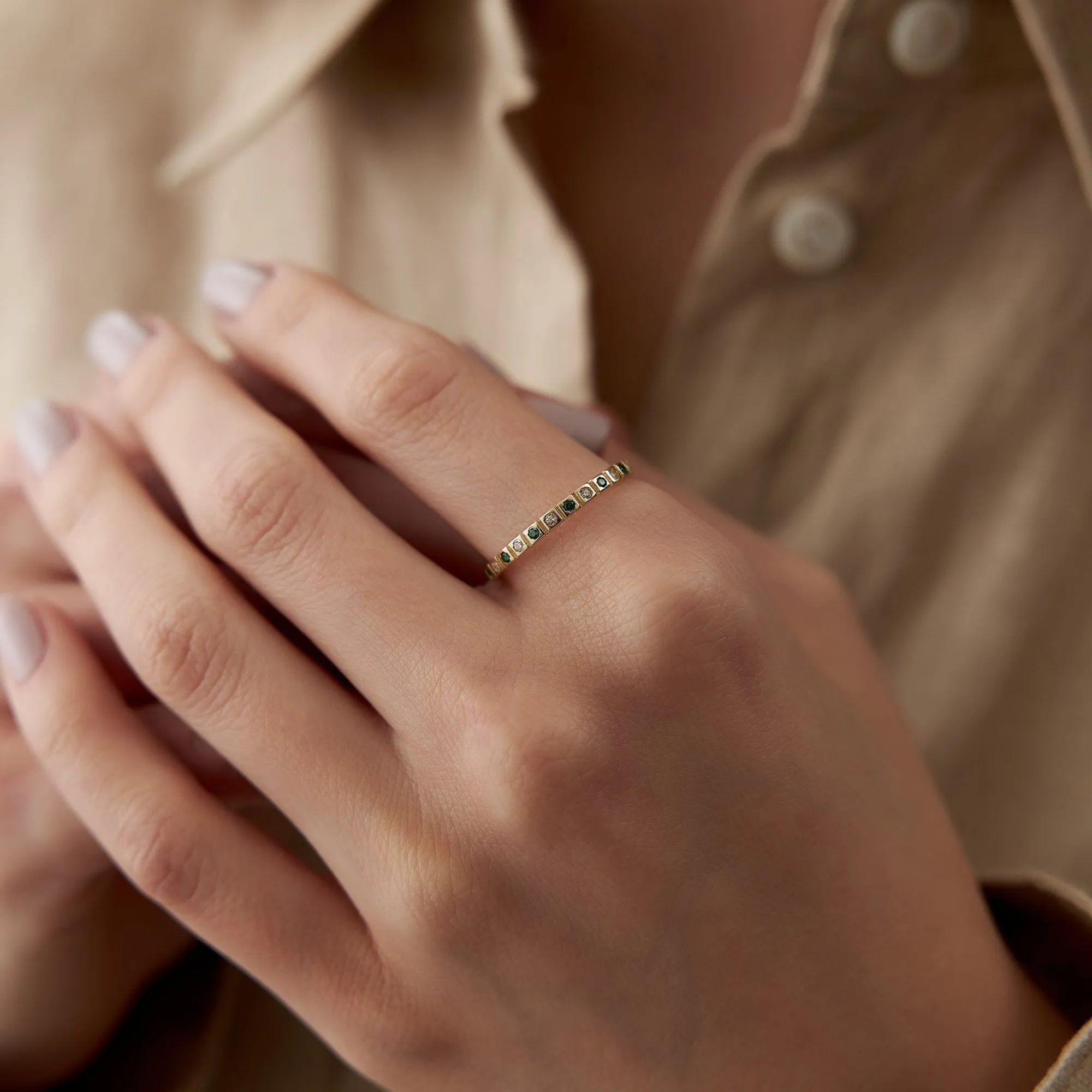 14k Gold Light Green Detailed Ring