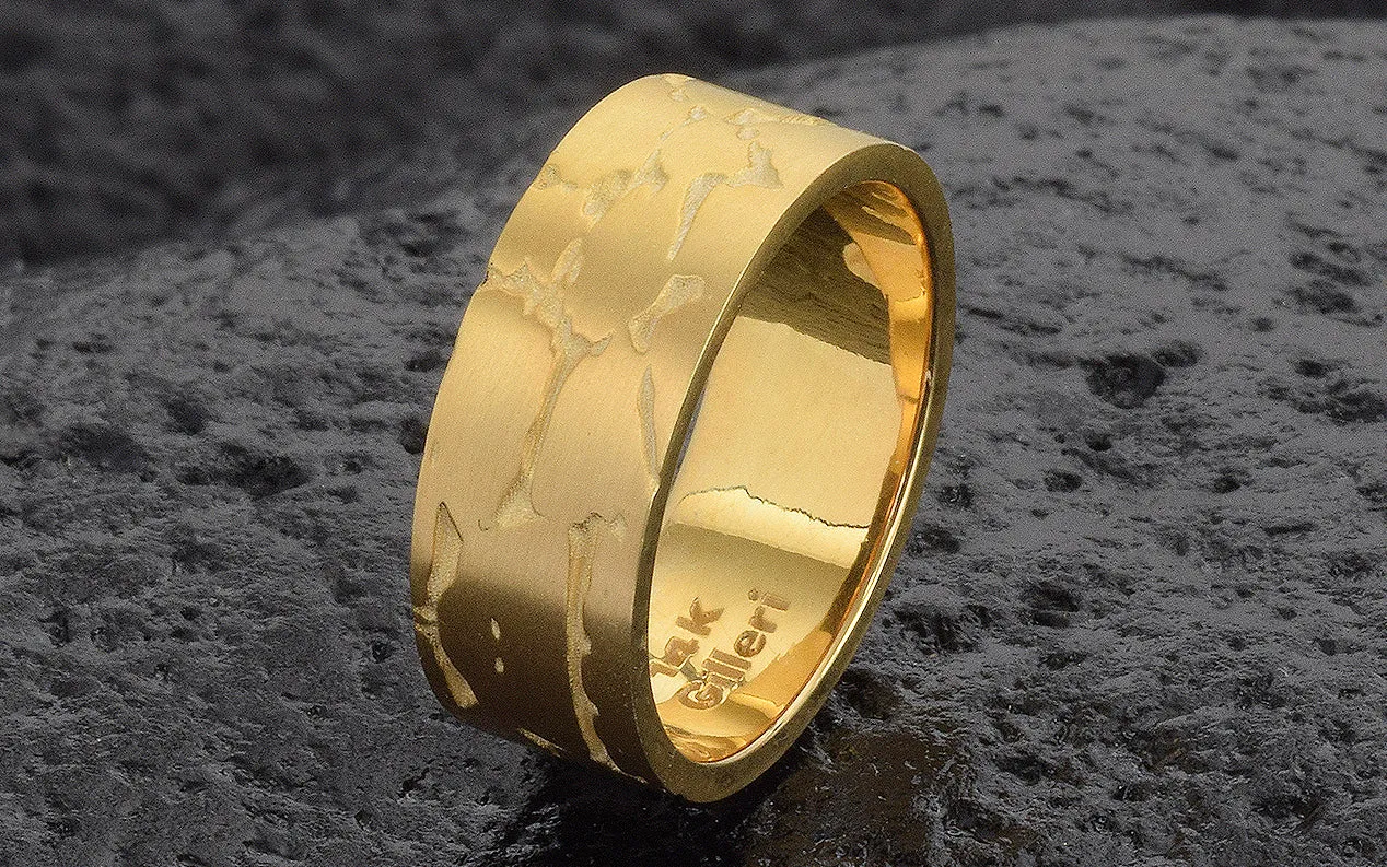 14k Gold Men's Wedding Band