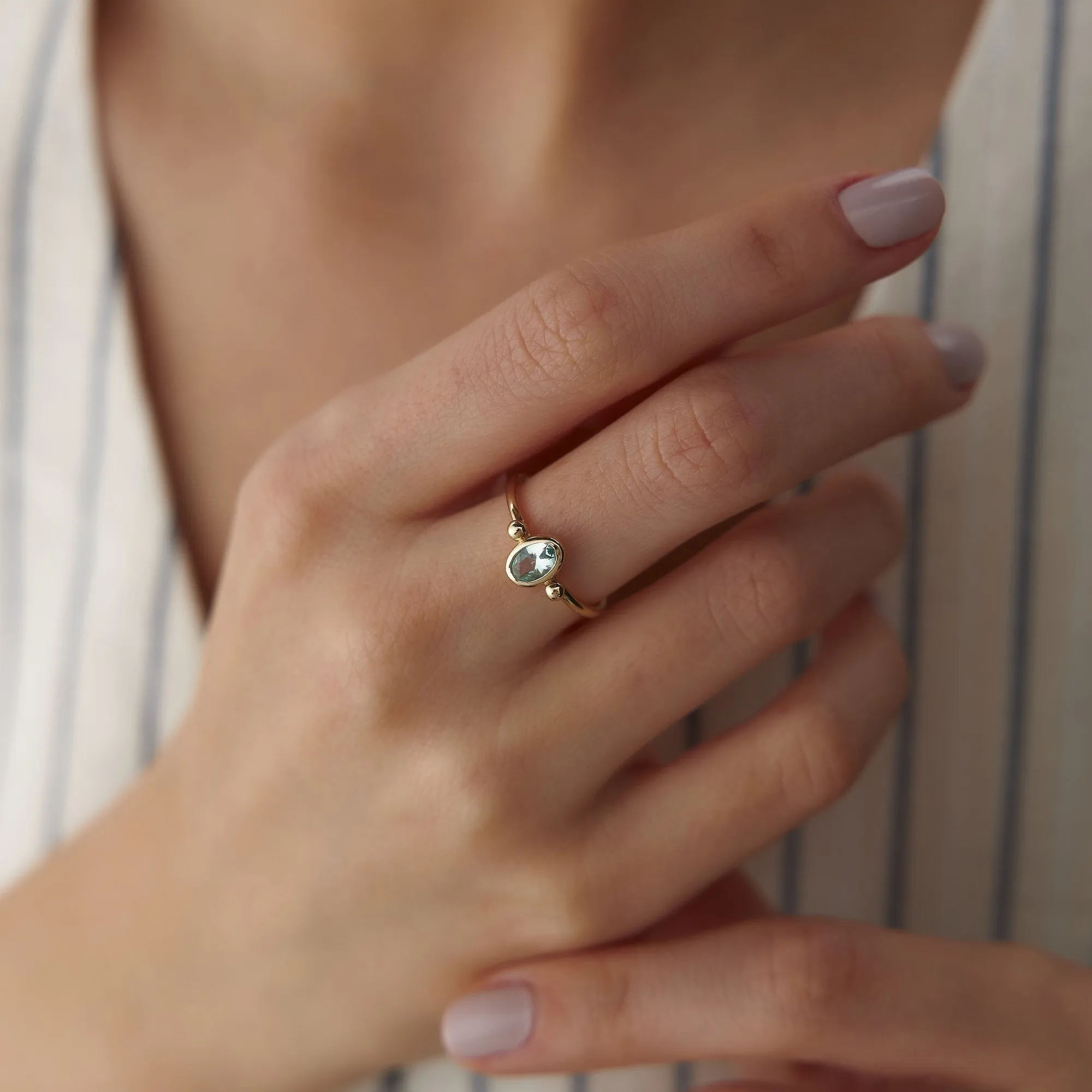 14k Gold Oval Aquamarine Blue Ring