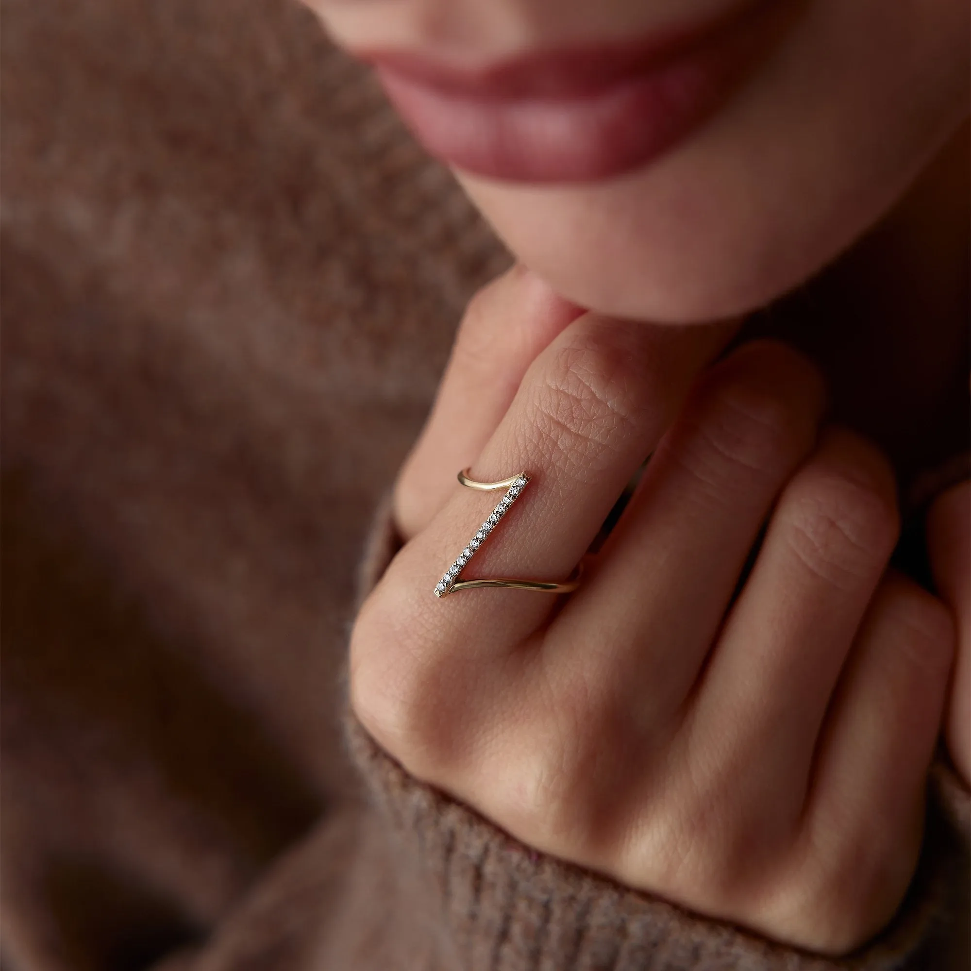 14k Gold Stone Stick Z Ring