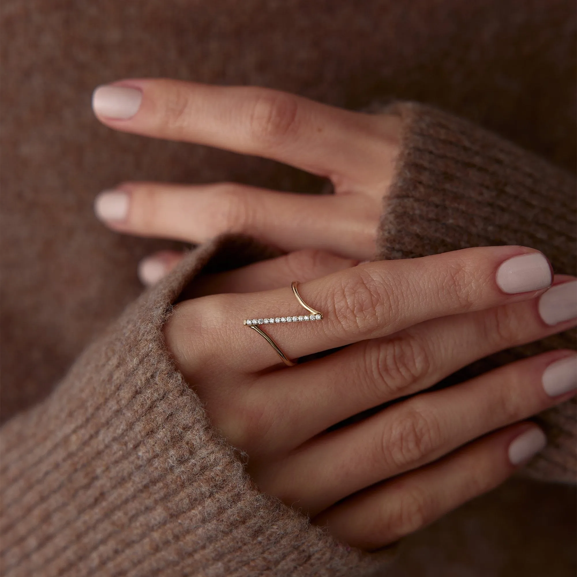 14k Gold Stone Stick Z Ring