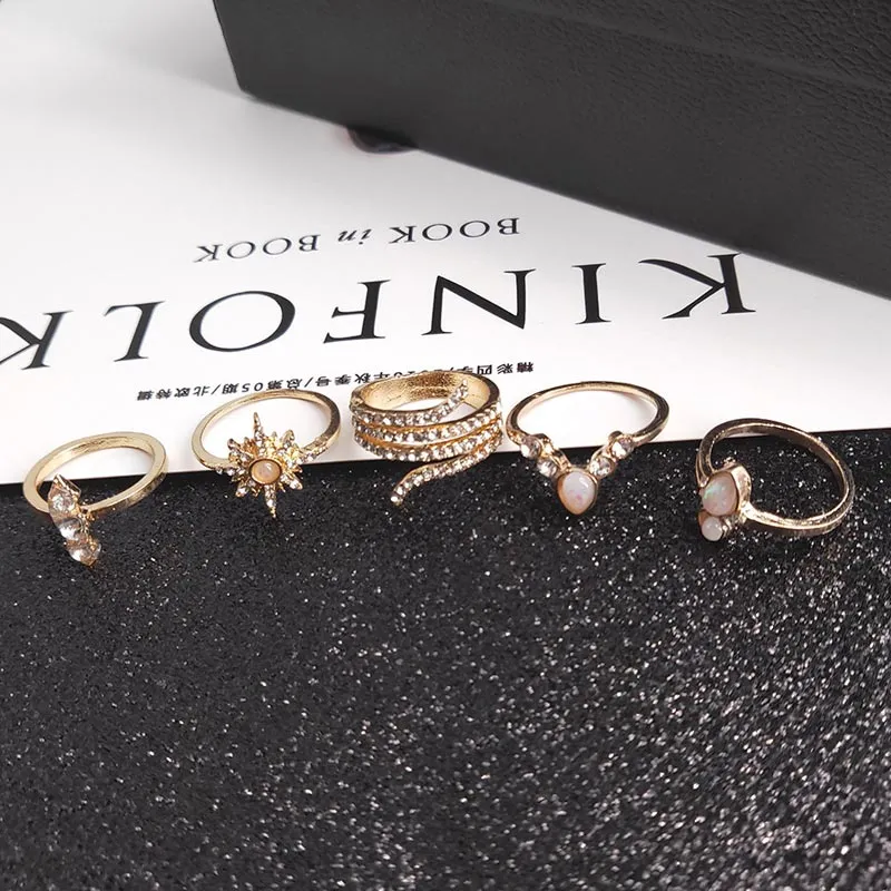 17PCS Beaded Studded Rings Set