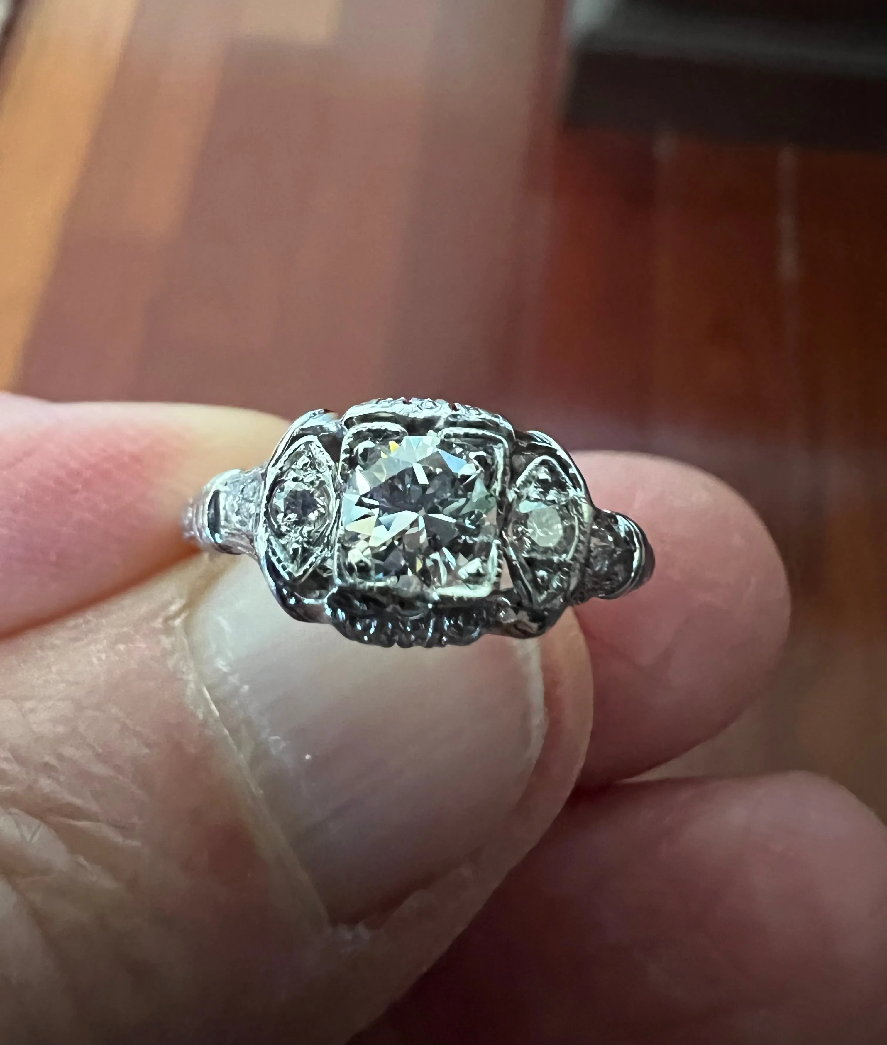 1930s Art Deco Diamond Platinum Engagement Ring