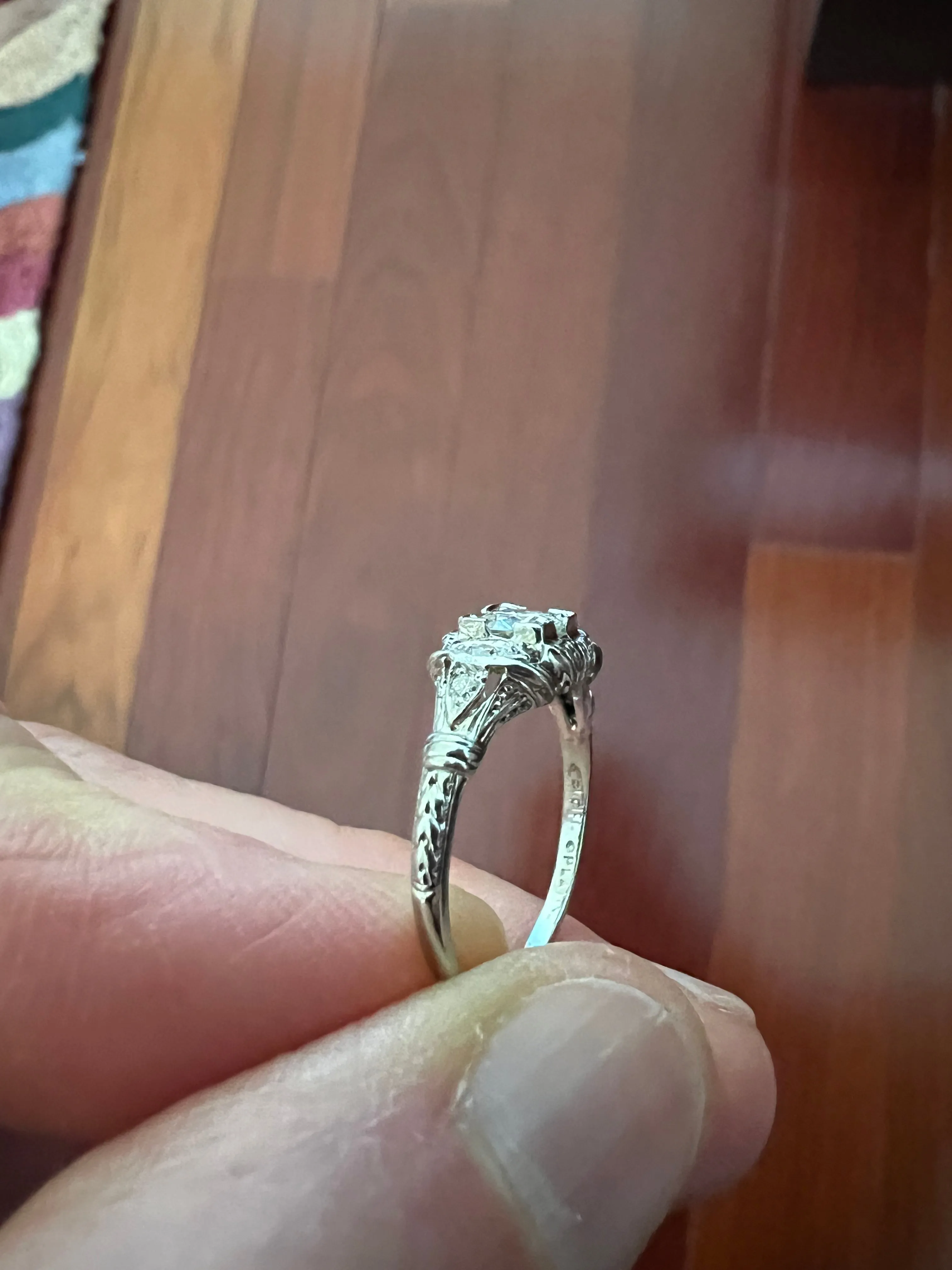 1930s Art Deco Diamond Platinum Engagement Ring