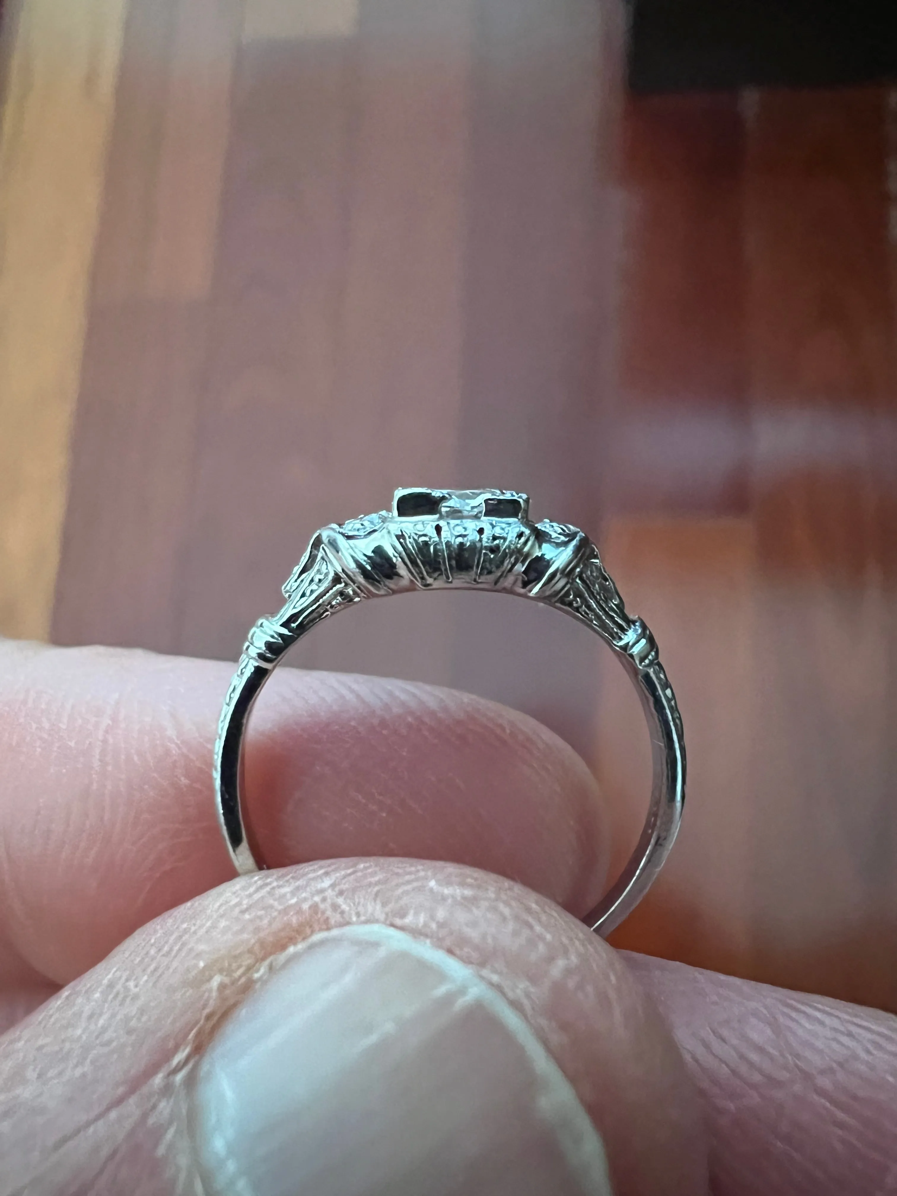 1930s Art Deco Diamond Platinum Engagement Ring