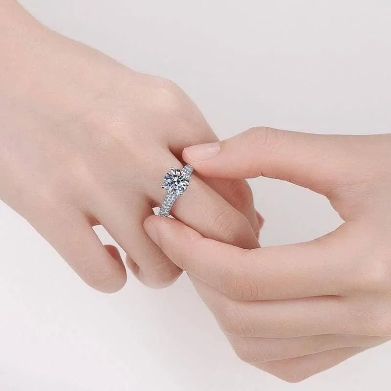 2.0 Ct Round Cut Diamond Engagement Ring