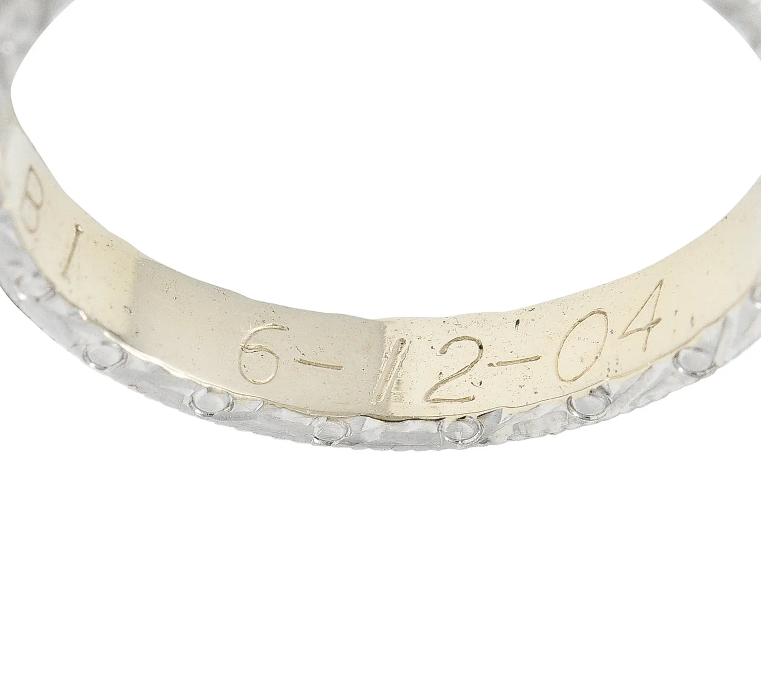 2004 14 Karat Two-Tone Gold Engraved Scrolling Wedding Band Ring