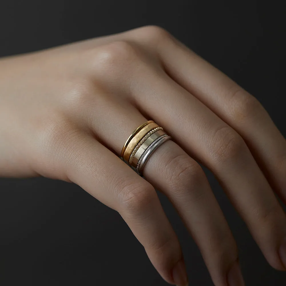 2.8mm Hammered Band | R3501