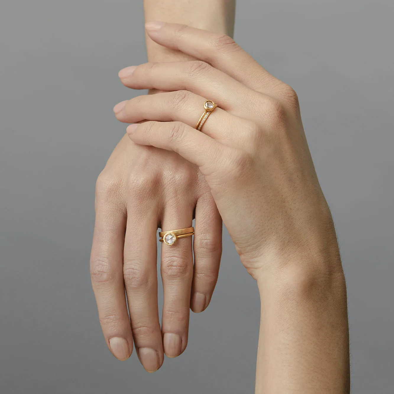 2.8mm Hammered Band | R3501