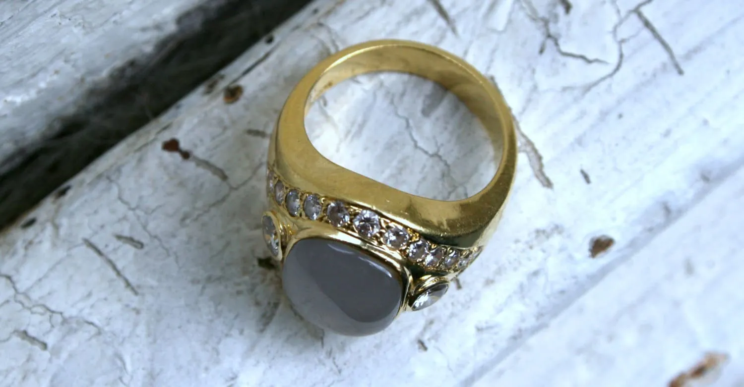 Amazing 18K Yellow Gold Chalcedony and Diamond Engagement Ring - 6.02ct