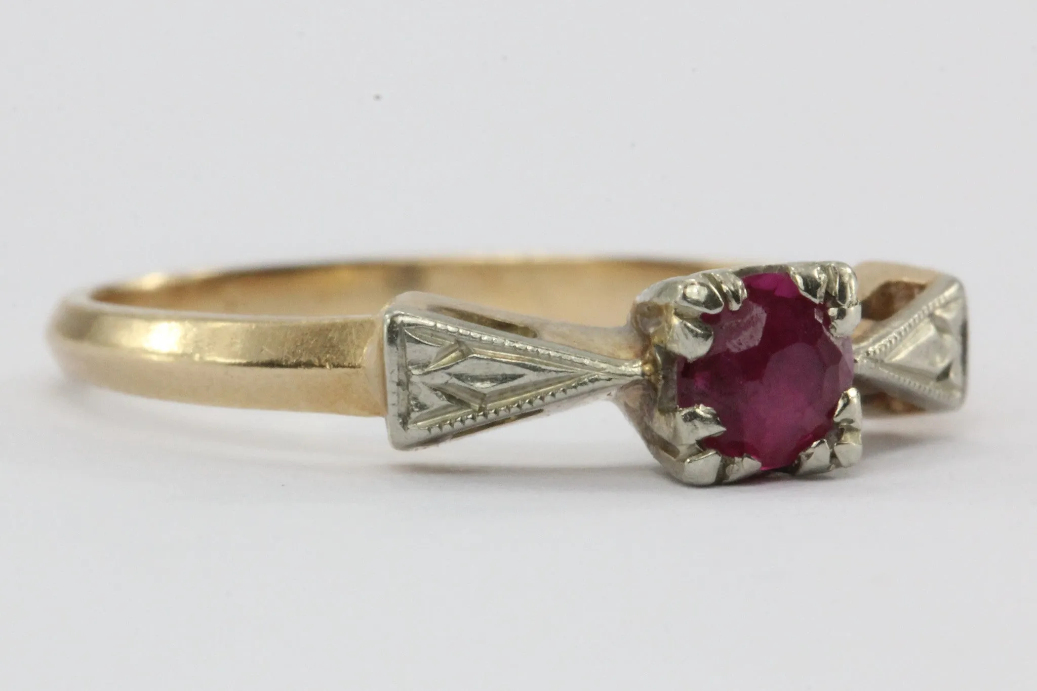 Antique Art Deco 14K Gold Ruby Ring