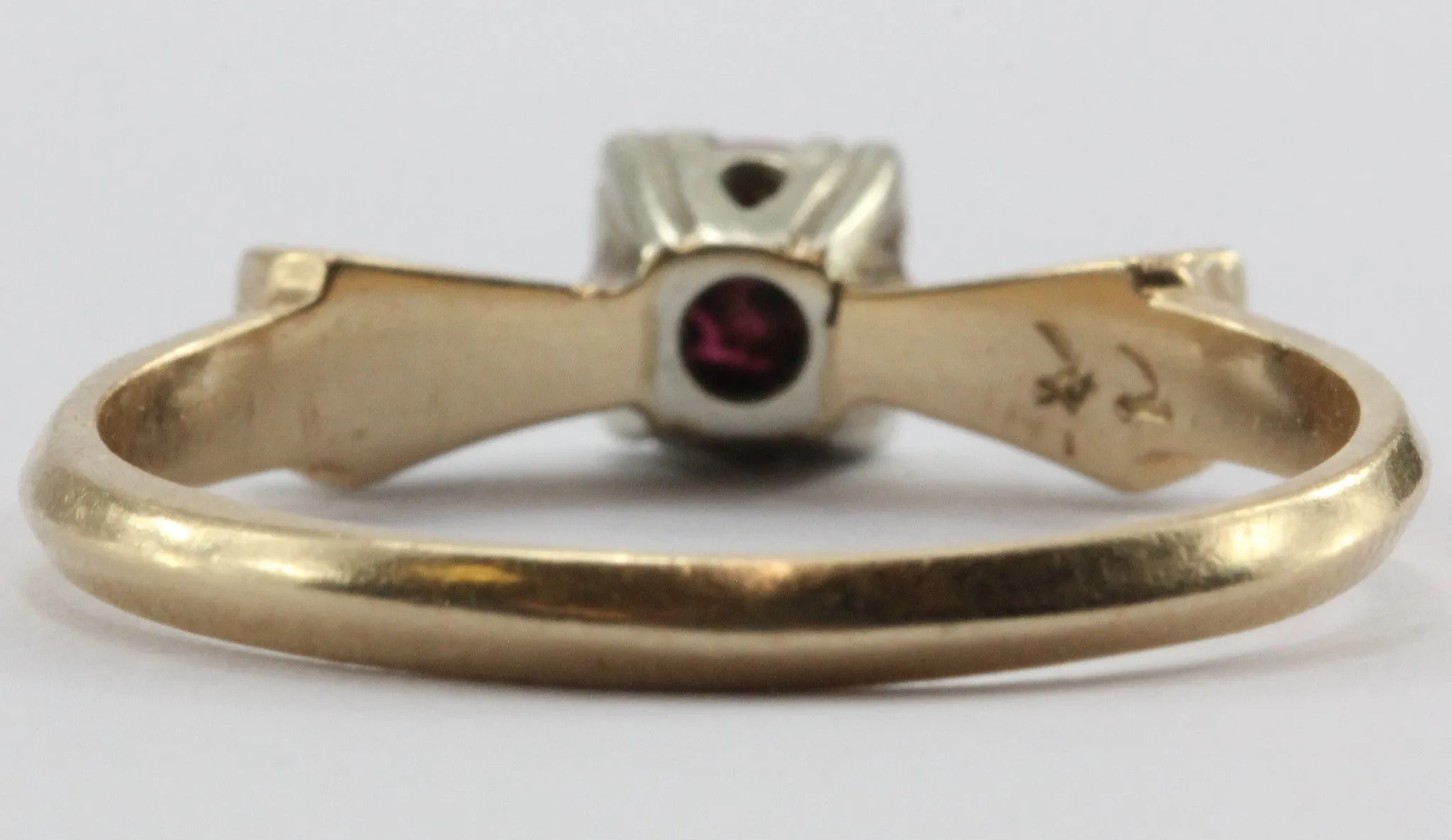 Antique Art Deco 14K Gold Ruby Ring