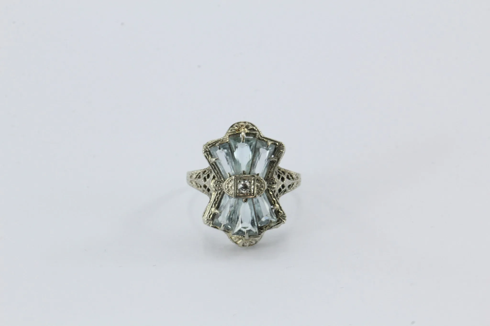 Antique Art Deco 14K White Gold Diamond & Aquamarine Fan Ring