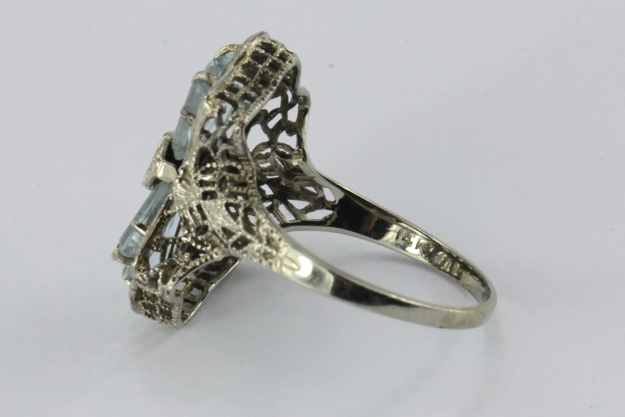 Antique Art Deco 14K White Gold Diamond & Aquamarine Fan Ring