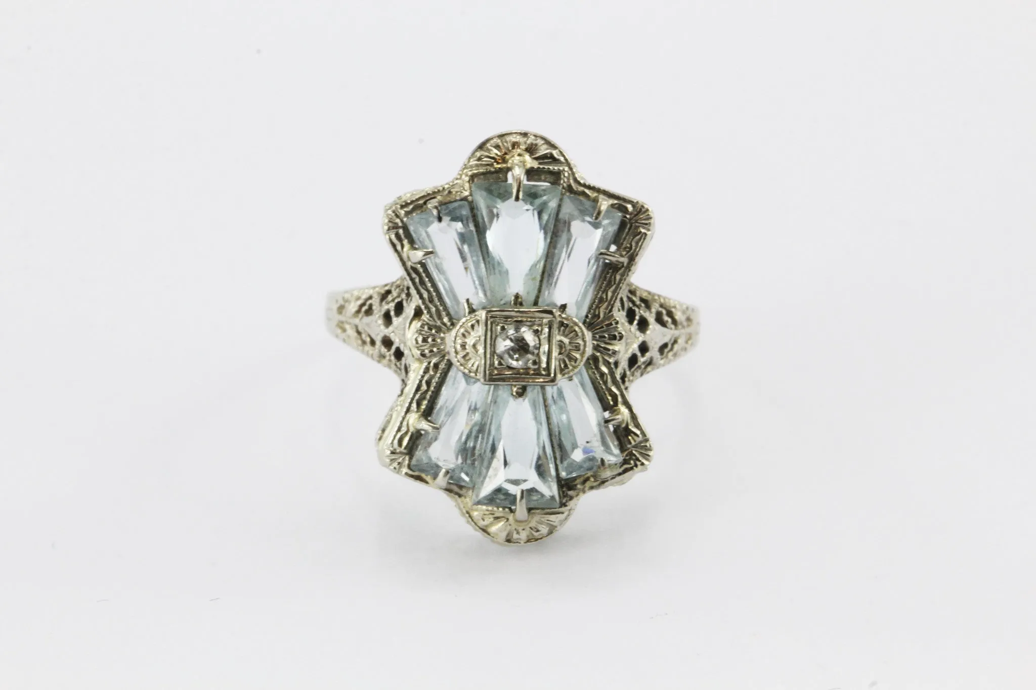 Antique Art Deco 14K White Gold Diamond & Aquamarine Fan Ring