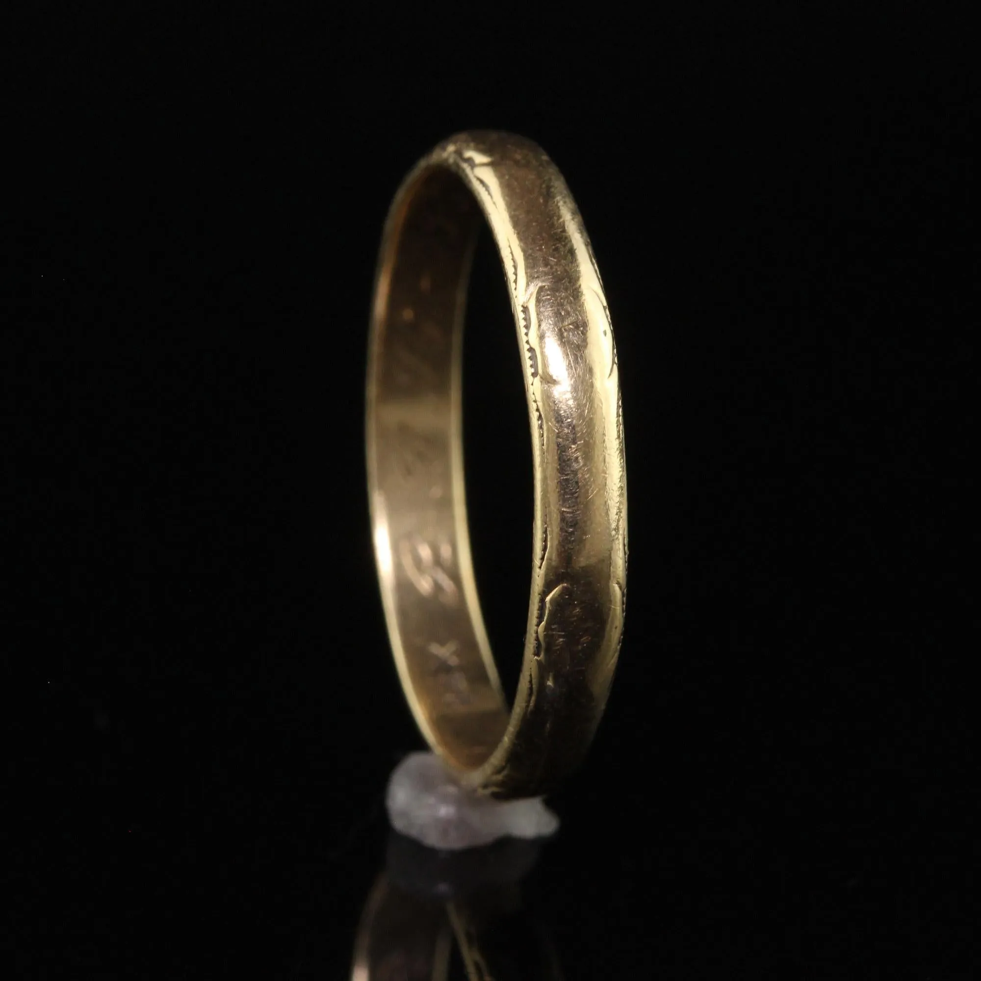 Antique Art Deco 14K Yellow Gold Engraved Wedding Band - Size 10