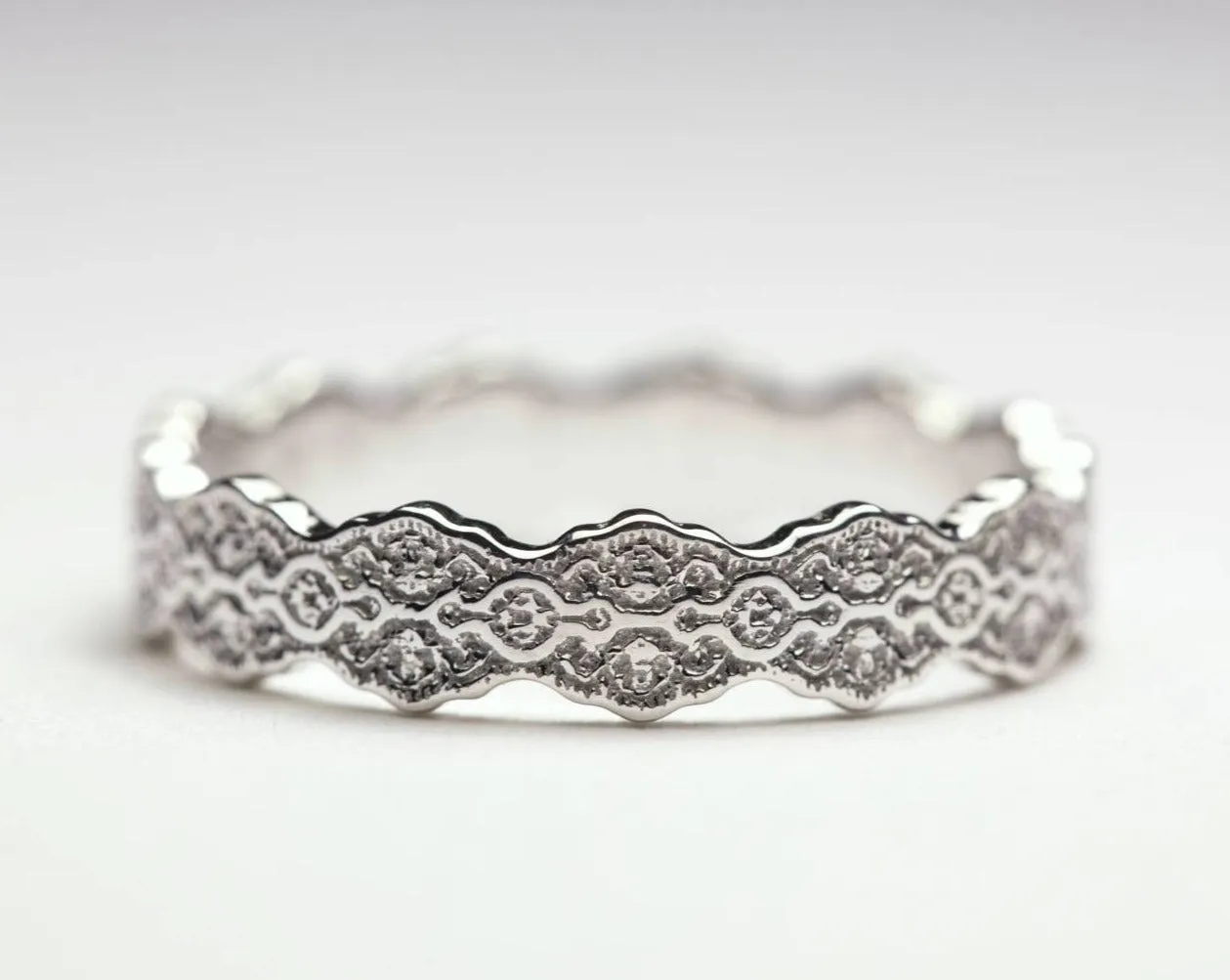 Aria Lace Wedding Ring