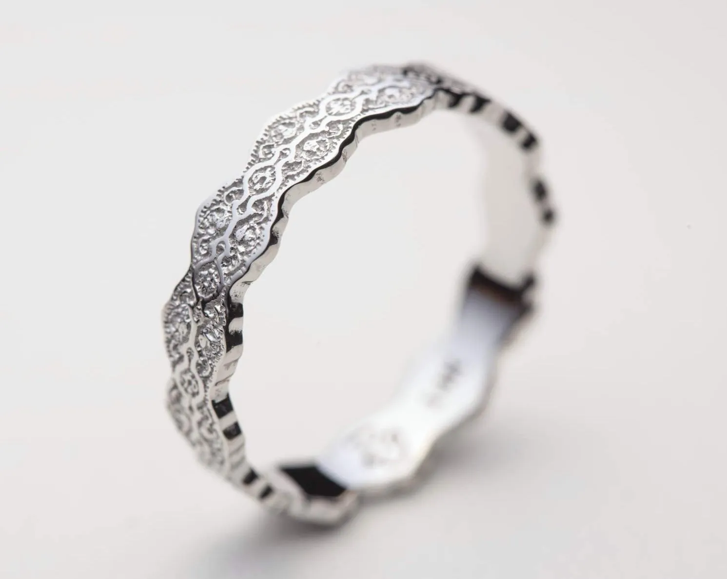 Aria Lace Wedding Ring