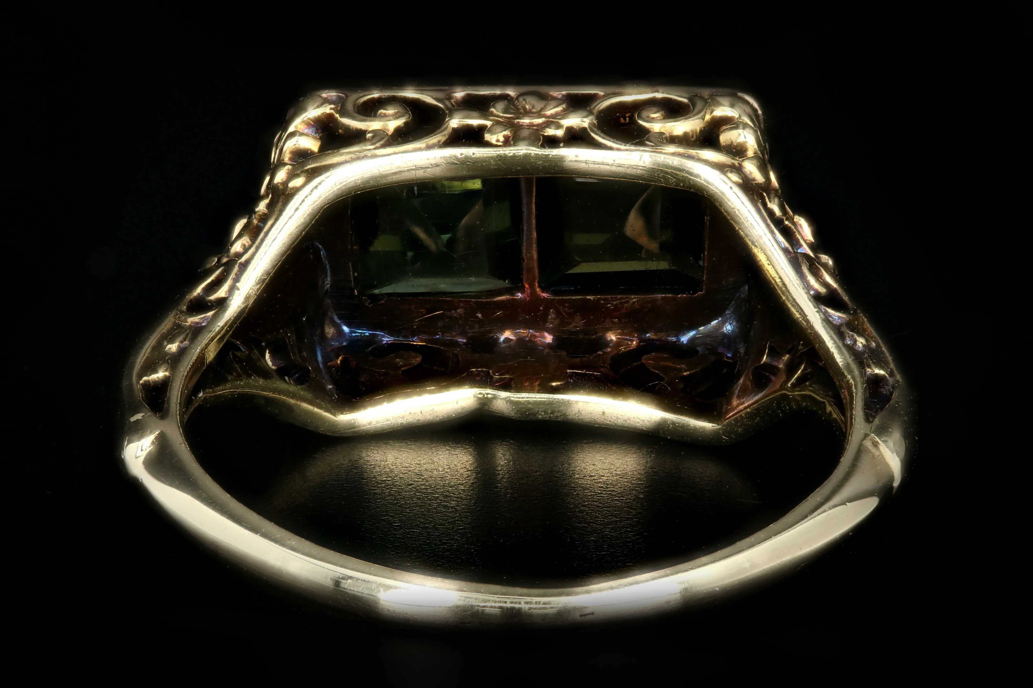 Art Deco 14K Yellow Gold .75CTW Green Tourmaline Ring