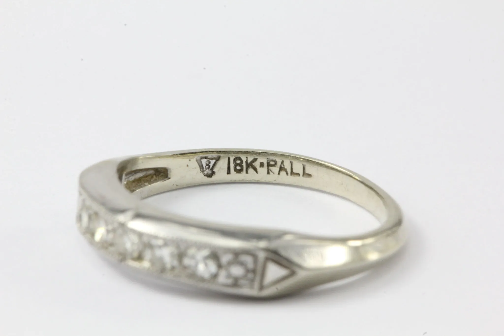 Art Deco 18K Gold & Palladium Single Cut Diamond Ring Band Size 2.5