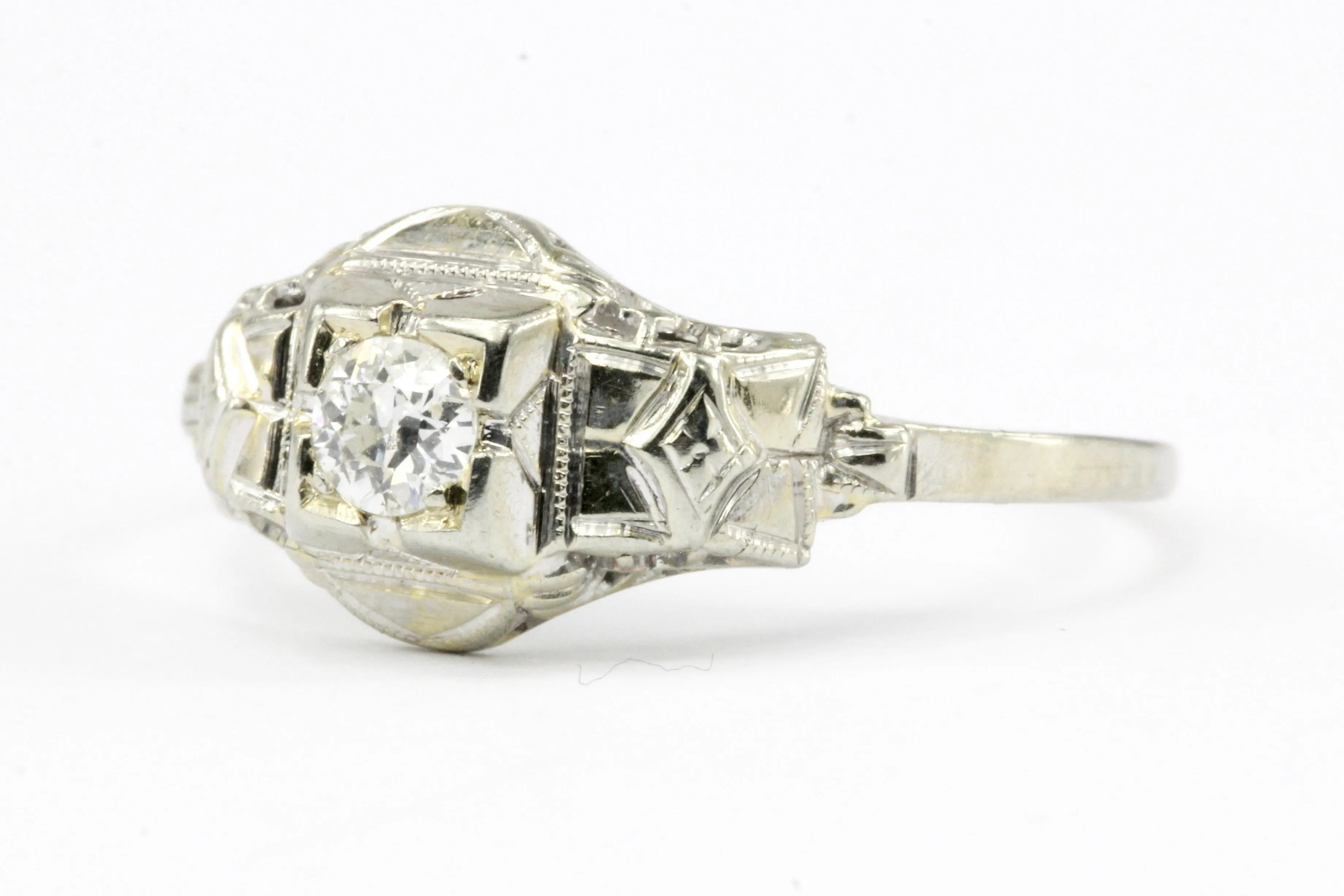 Art Deco 18K White Gold Diamond Engagement Ring Size 7.25