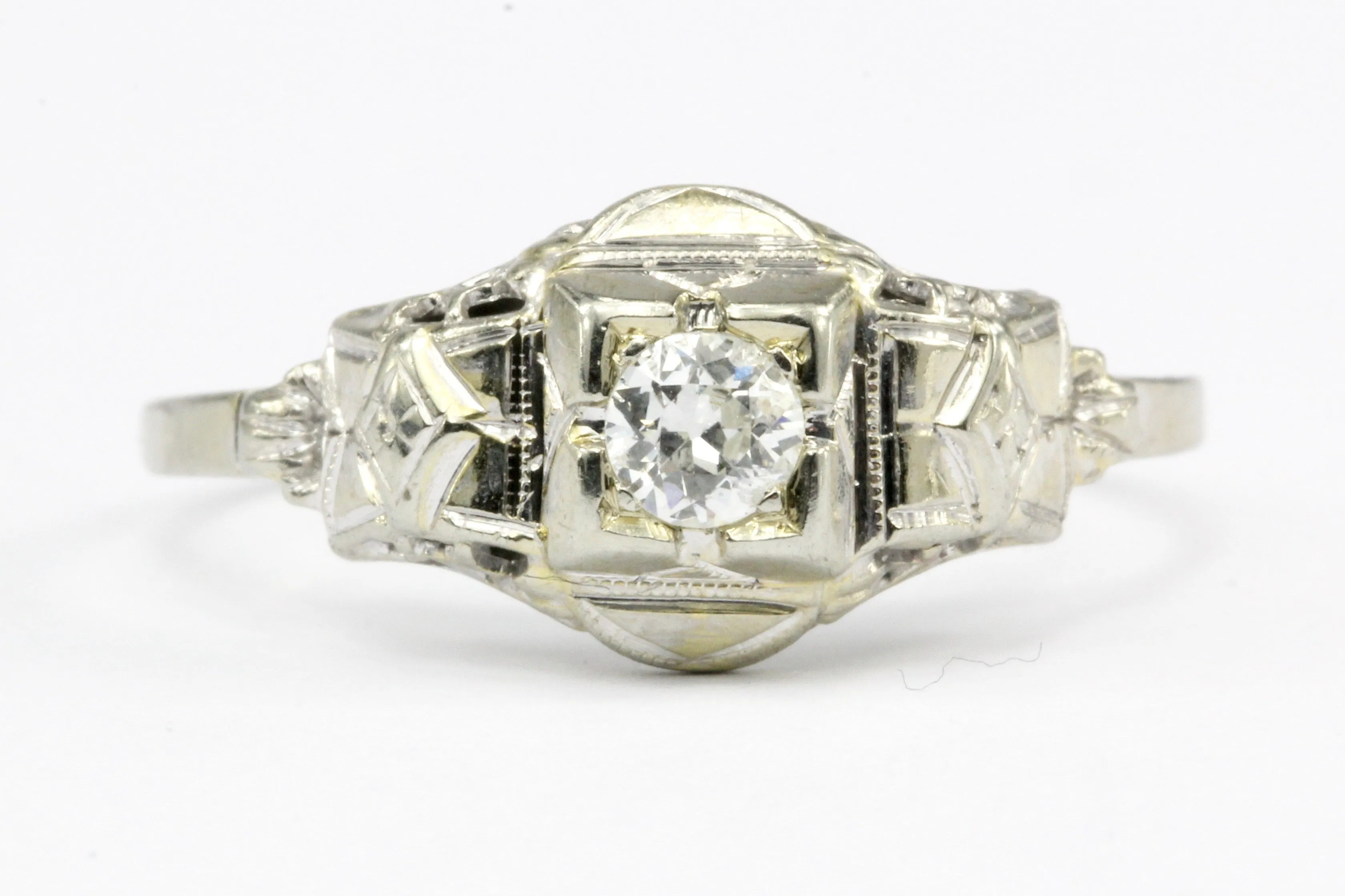 Art Deco 18K White Gold Diamond Engagement Ring Size 7.25