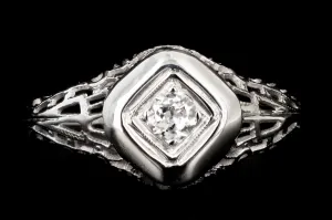 Art Deco 18k White Gold Diamond Ring