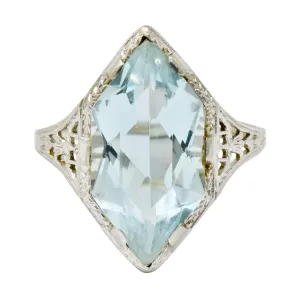 Art Deco Aquamarine 18 Karat White Gold Navette Dinner Ring