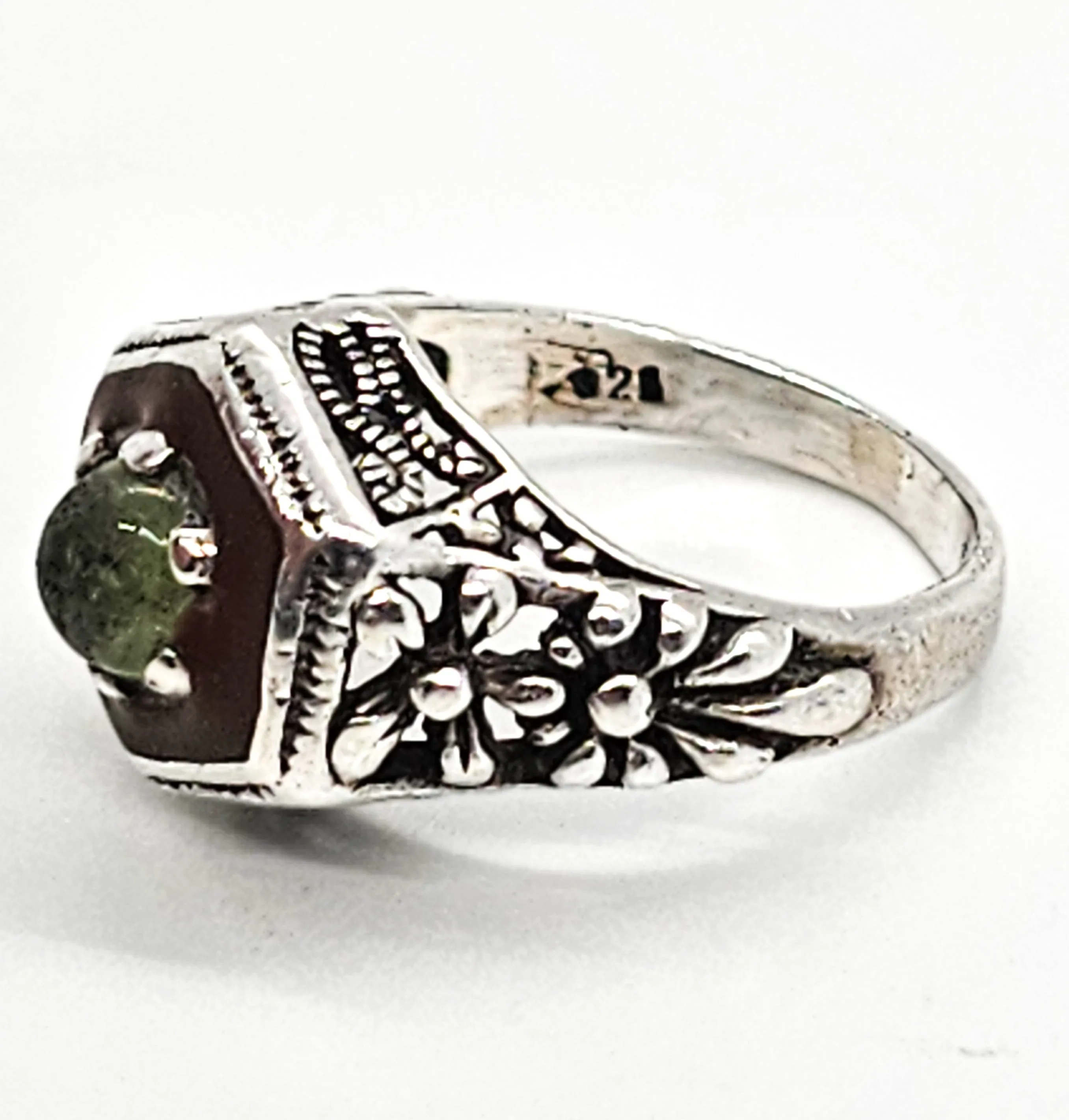Art Deco carnelian inlay green gemstone sterling silver antique ring size 7