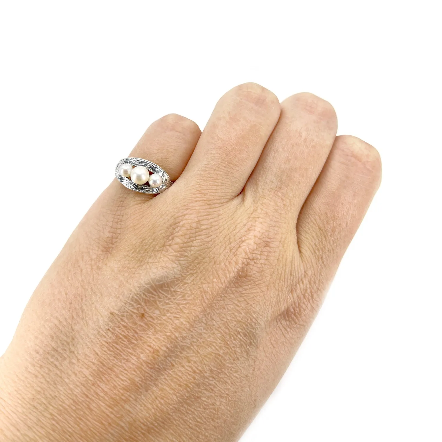 Art Deco Engraved Japanese Saltwater Akoya Cultured Pearl Ring- Sterling Silver Sz 6
