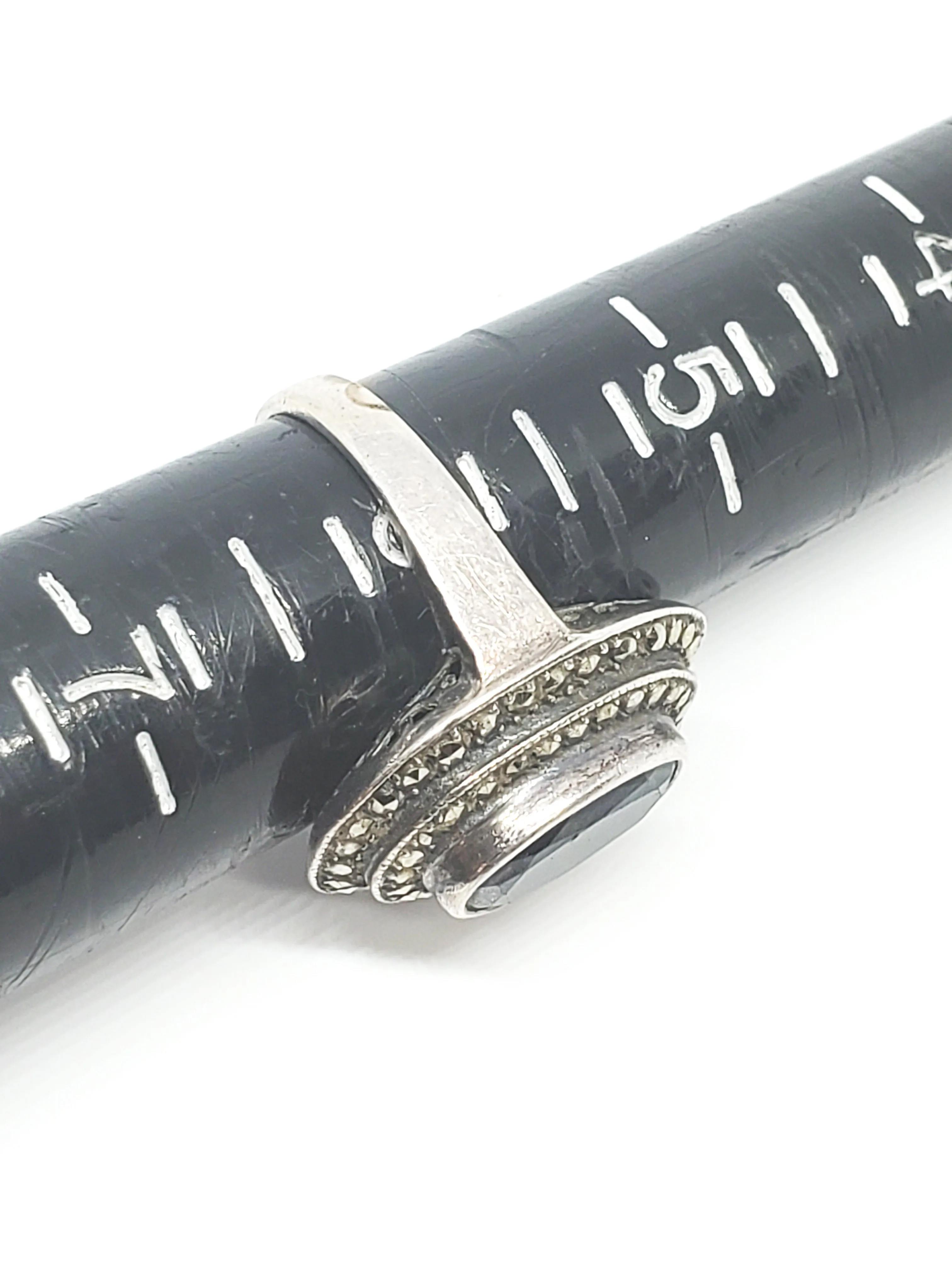 Art Deco marcasite black gemstone sterling silver ring signed W 925 size 6