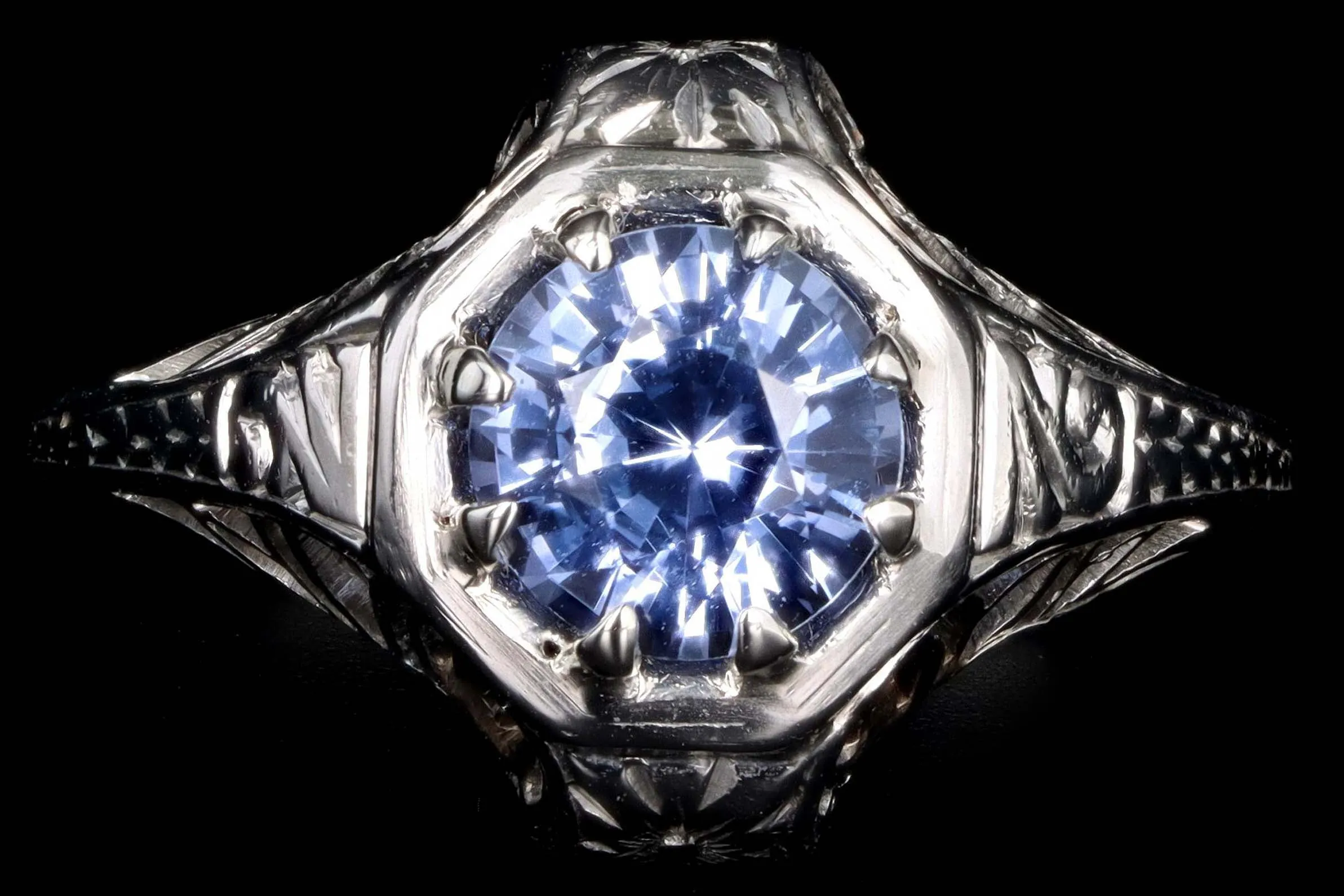 Art Deco Platinum 1.26 Carat Natural Sapphire Ring