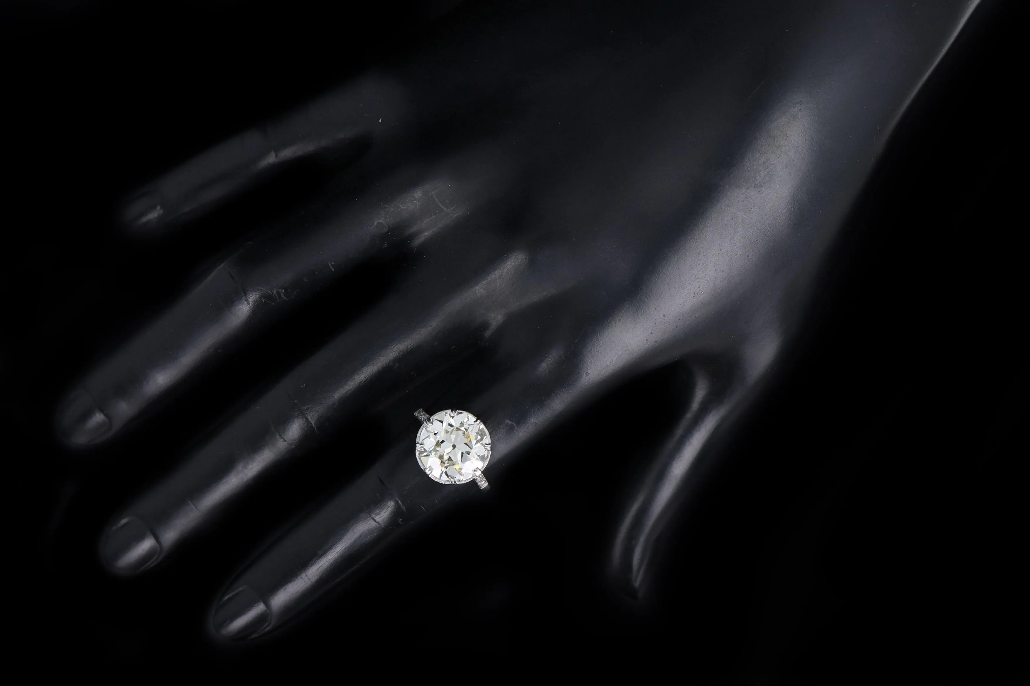 Art Deco Platinum 5.81 Carat Old European Cut Diamond Engagement Ring