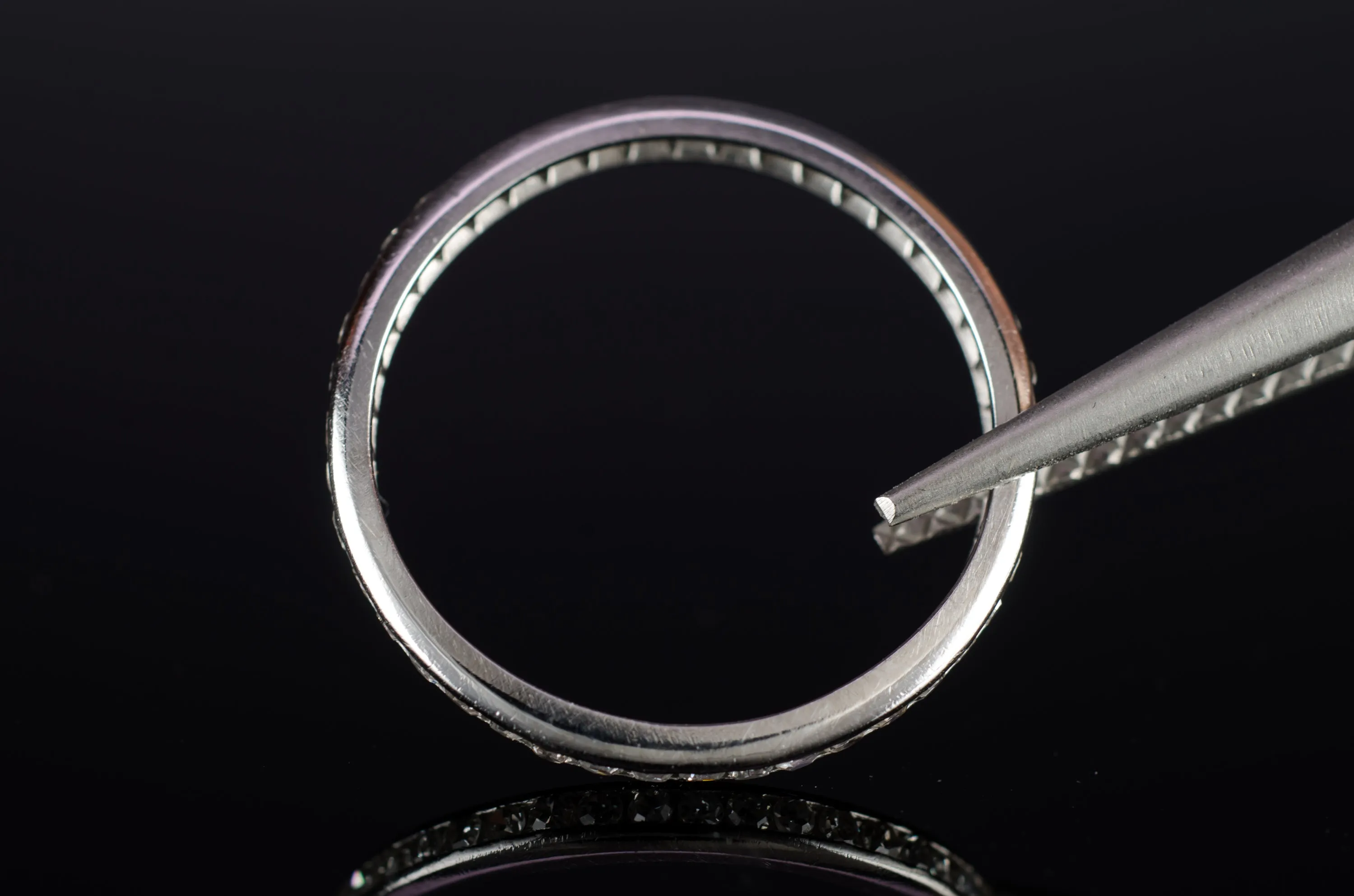 ART DECO PLATINUM FULL ETERNITY BAND