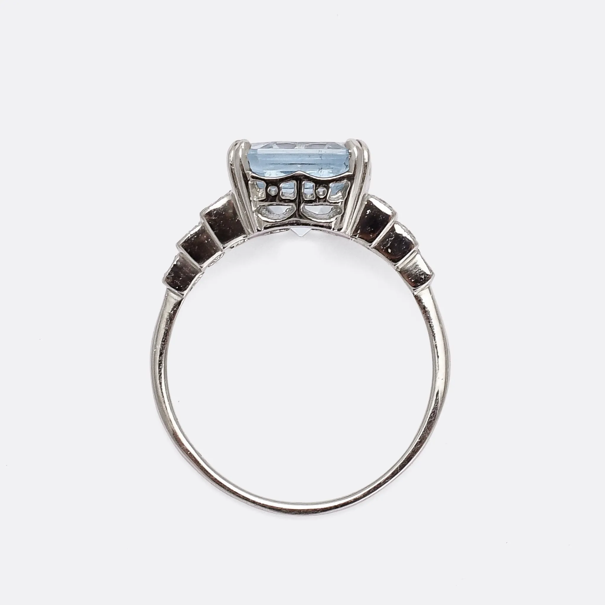 Art Deco Revival 3.14ct Aquamarine Stepped Shoulders Cocktail Ring