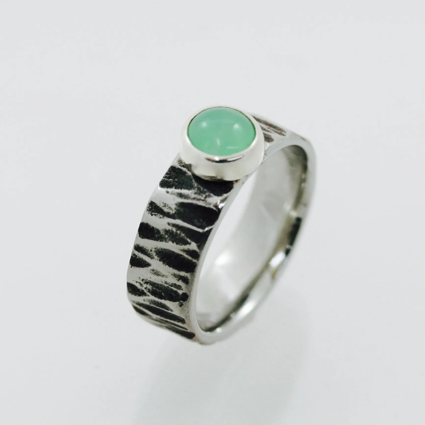 Chrysoprase Ring | Bark texture band