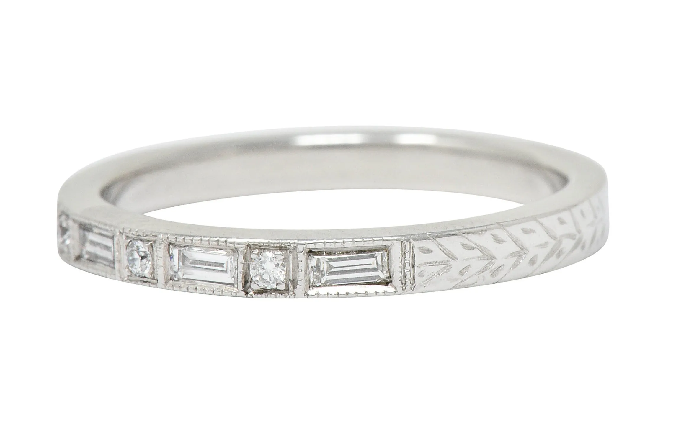 Contemporary 0.50 CTW Diamond 14 Karat Gold Foliate Stacking Band