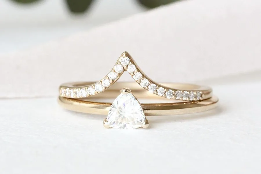Creste Diamond Chevron Ring