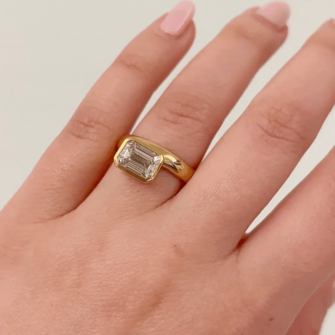 Emerald Wide Side Set Rivet Engagement Ring