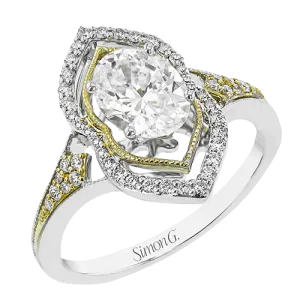 Engagement Ring in 18k Gold with Diamonds
