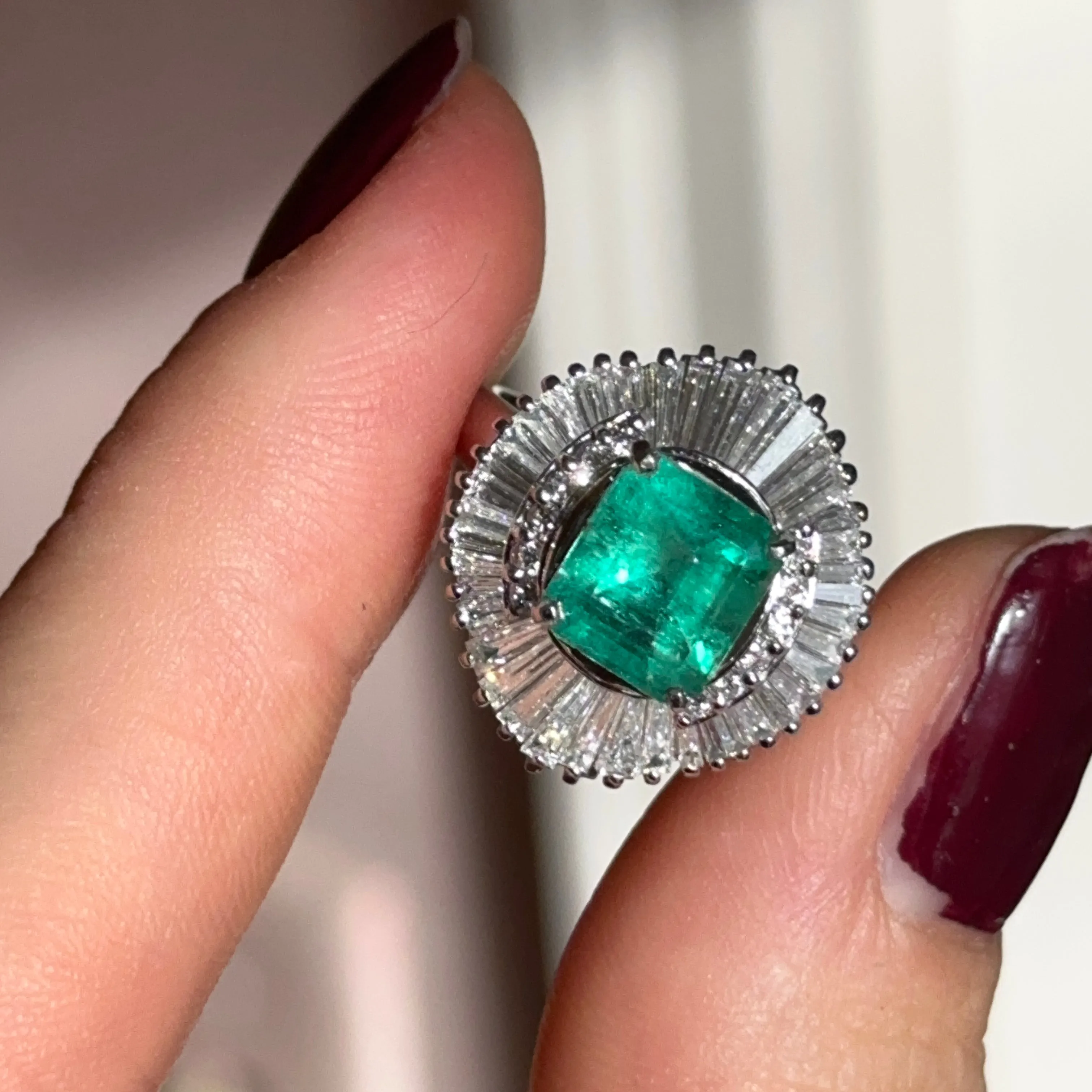 Estate Platinum Emerald-Cut Emerald   Baguette Diamond Ballerina Ring
