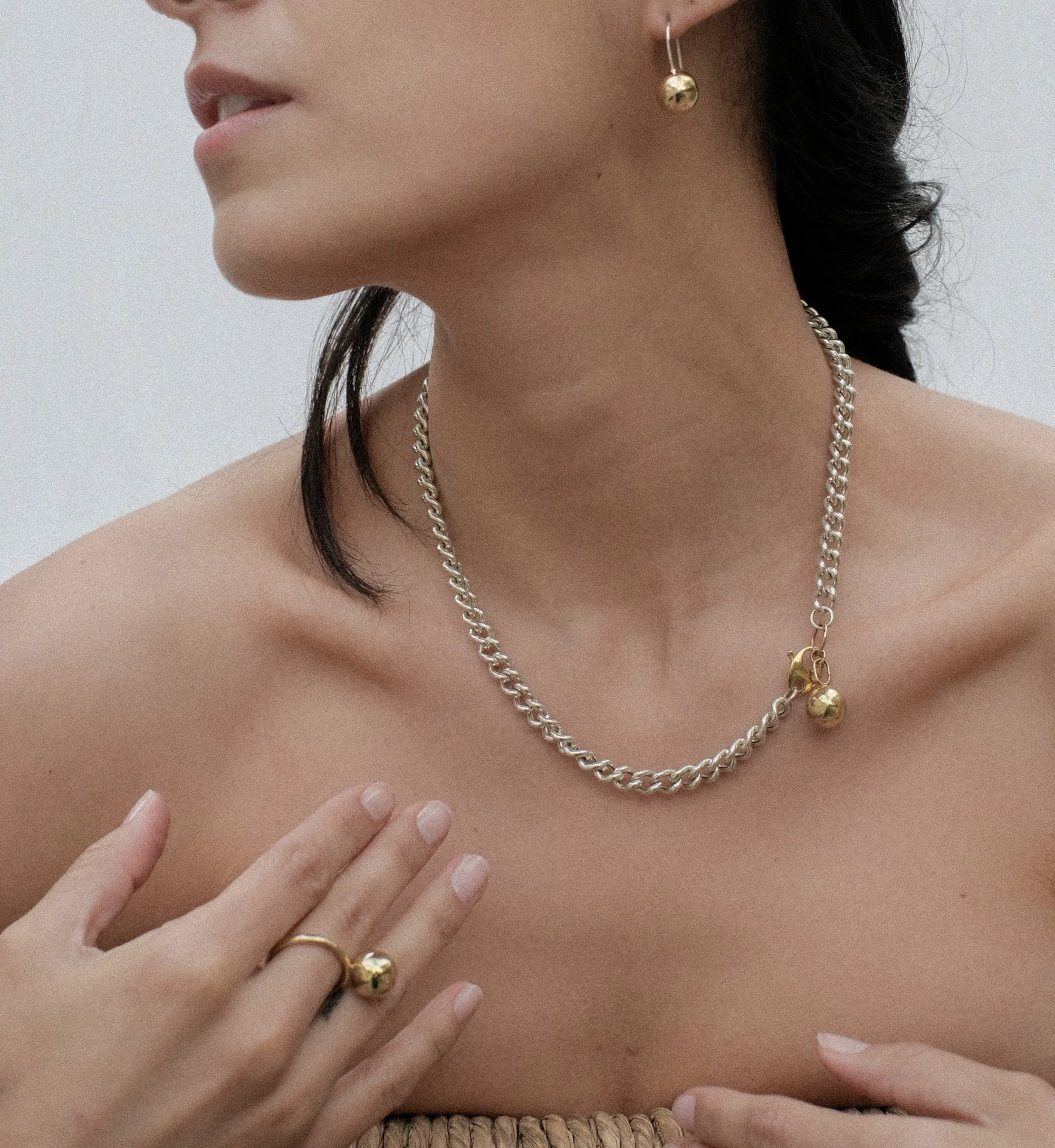 Globe Ring