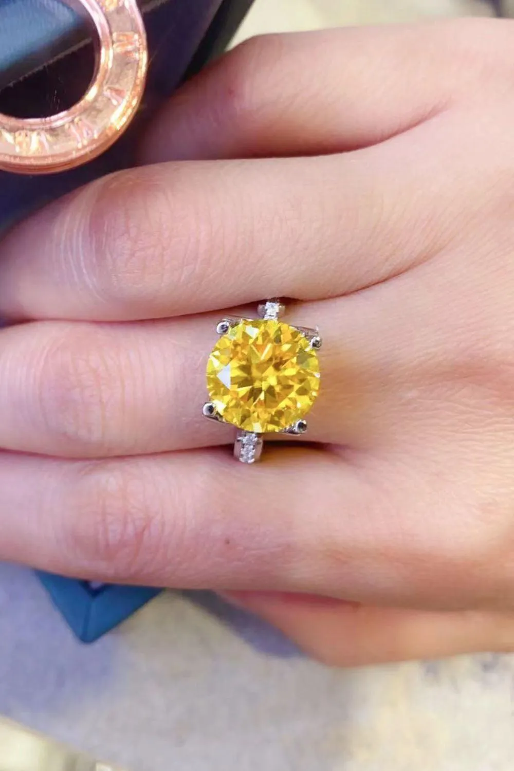 Hazel Blues® | 5 Carat Moissanite 925 Sterling Silver Ring in Banana Yellow