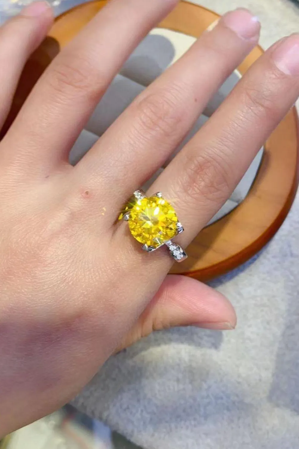 Hazel Blues® | 5 Carat Moissanite 925 Sterling Silver Ring in Banana Yellow