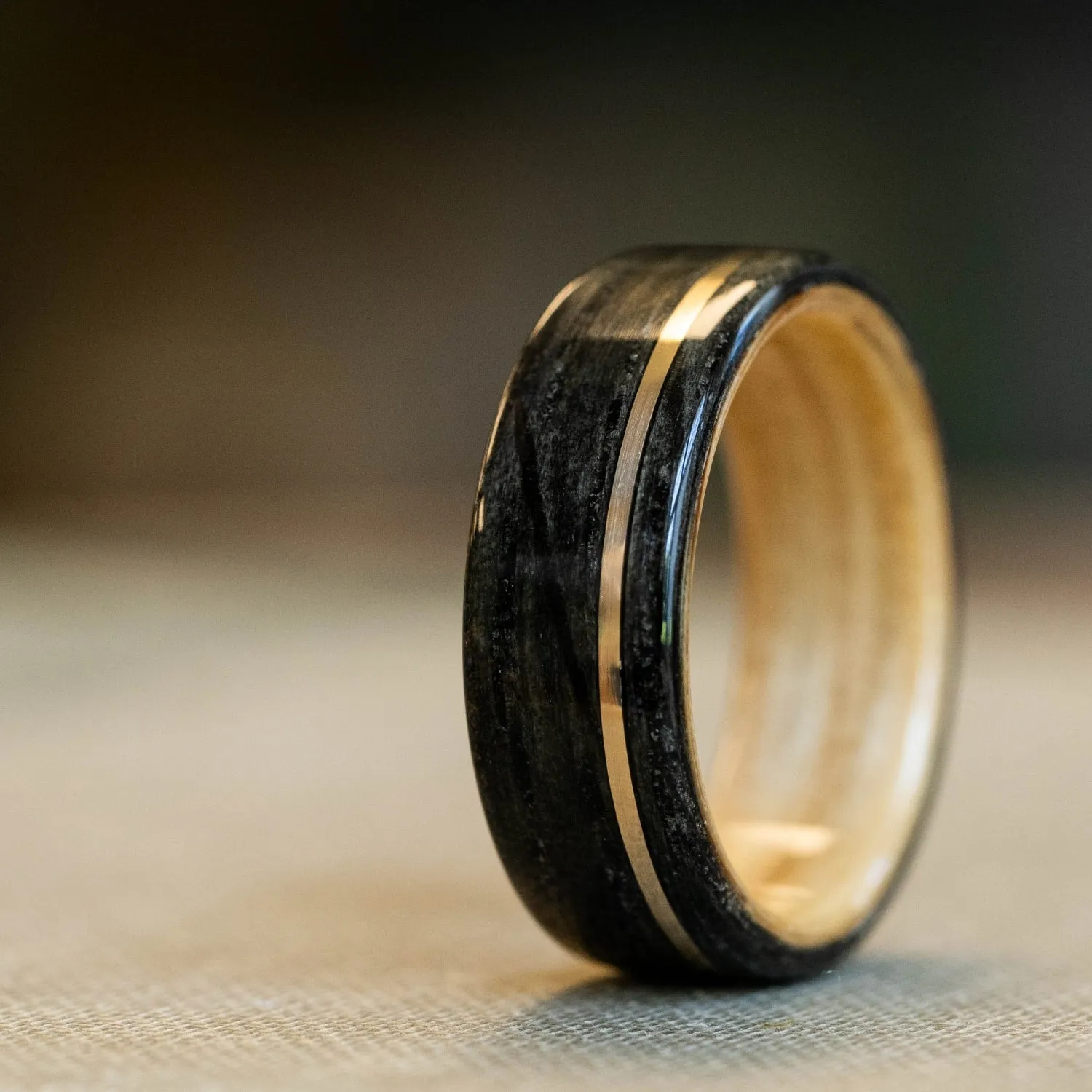 (In-Stock) Weathered Whiskey Barrel Ring, Natural Whiskey Barrel Liner & Offset Yellow Gold - Size 9.75 | 8mm Wide