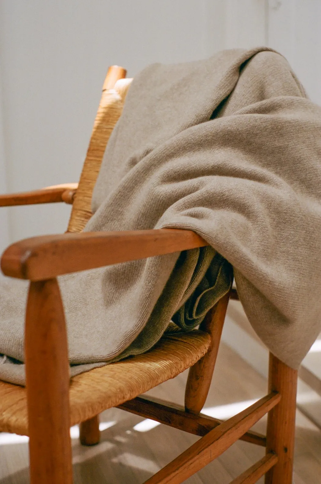 Italian Cashmere Jersey Knit Bedcover - Oat
